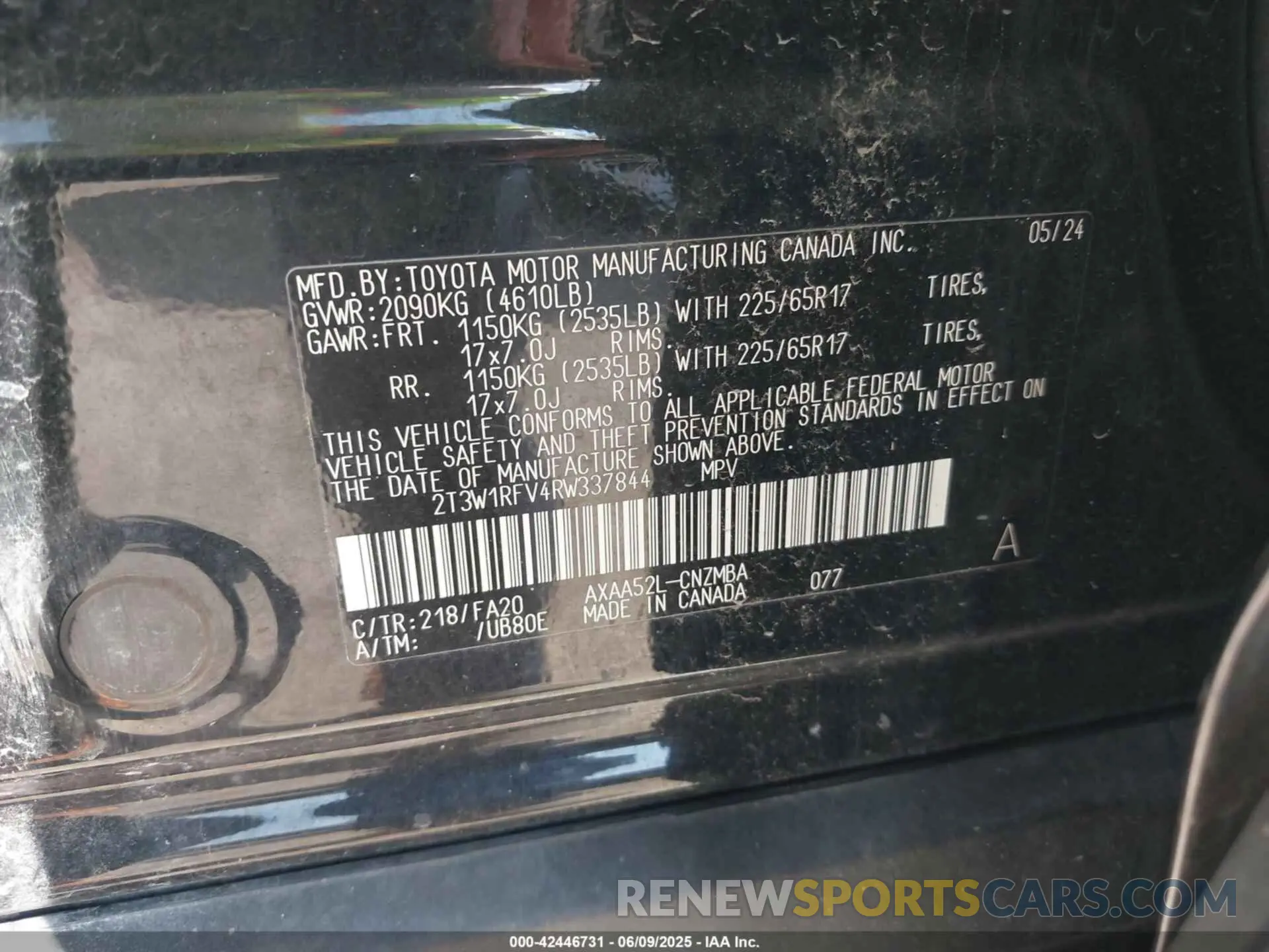 9 Photograph of a damaged car 2T3W1RFV4RW337844 TOYOTA RAV4 2024
