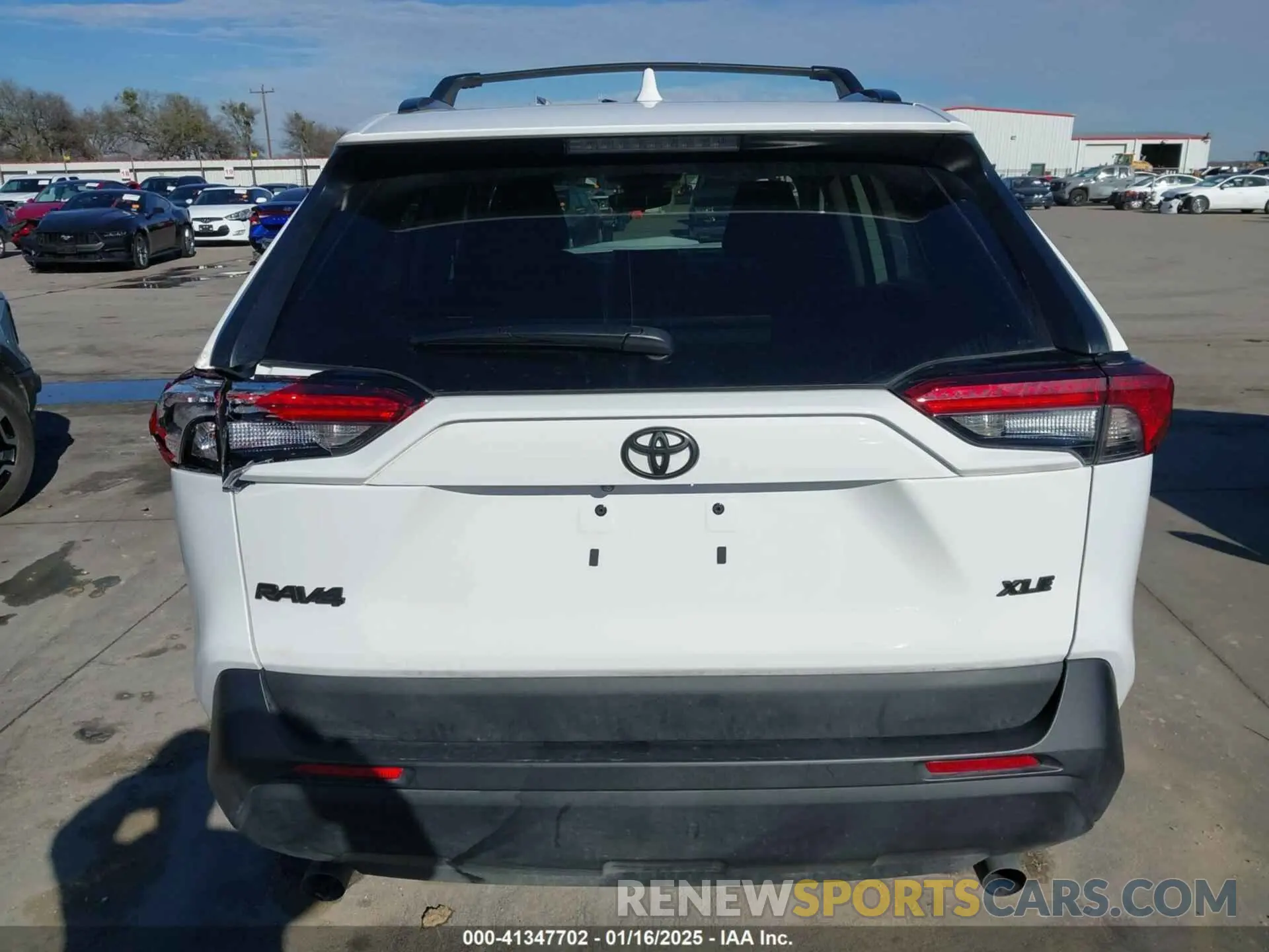 16 Photograph of a damaged car 2T3W1RFV4RW350304 TOYOTA RAV4 2024