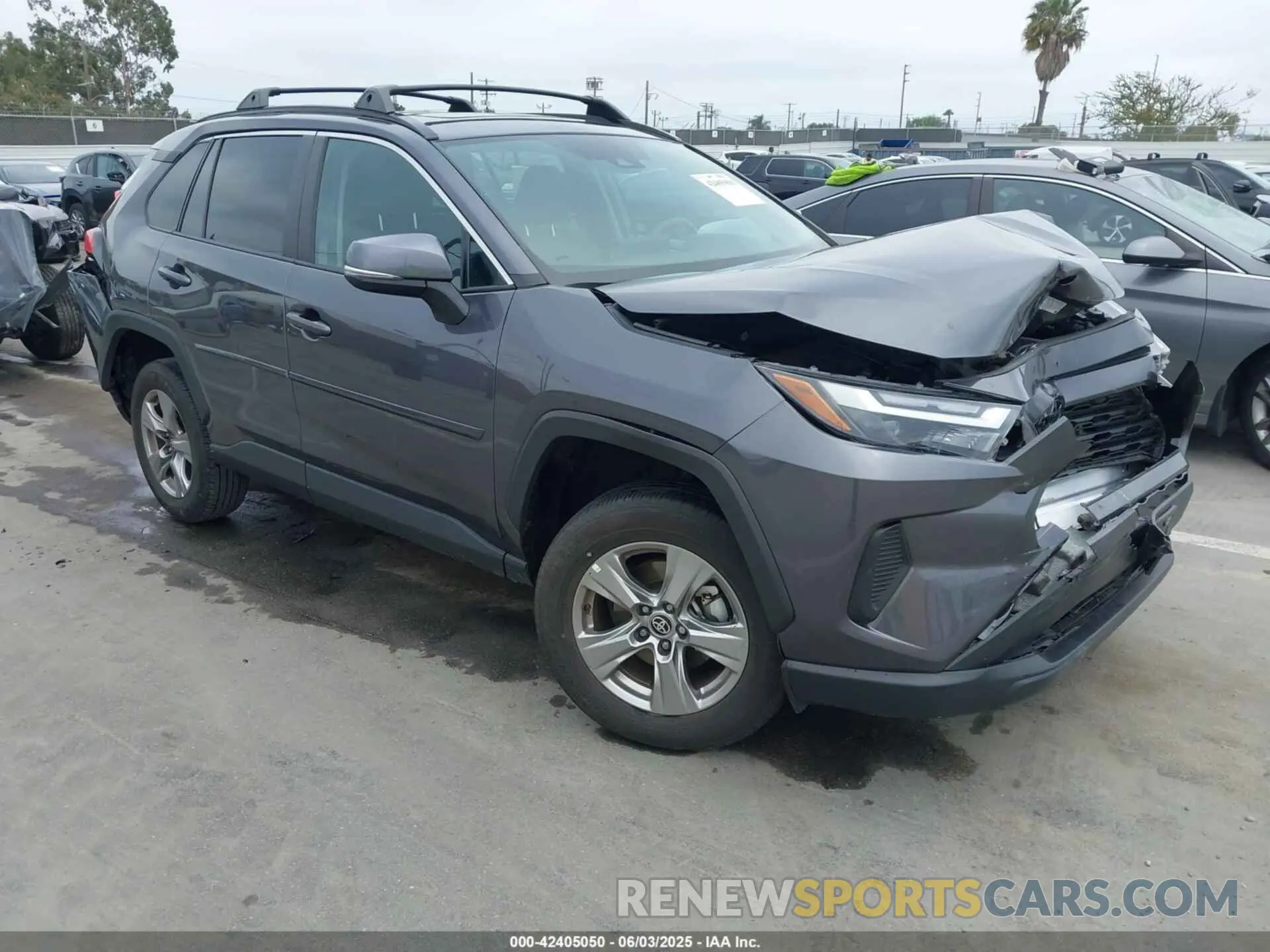 1 Photograph of a damaged car 2T3W1RFV5RC262461 TOYOTA RAV4 2024