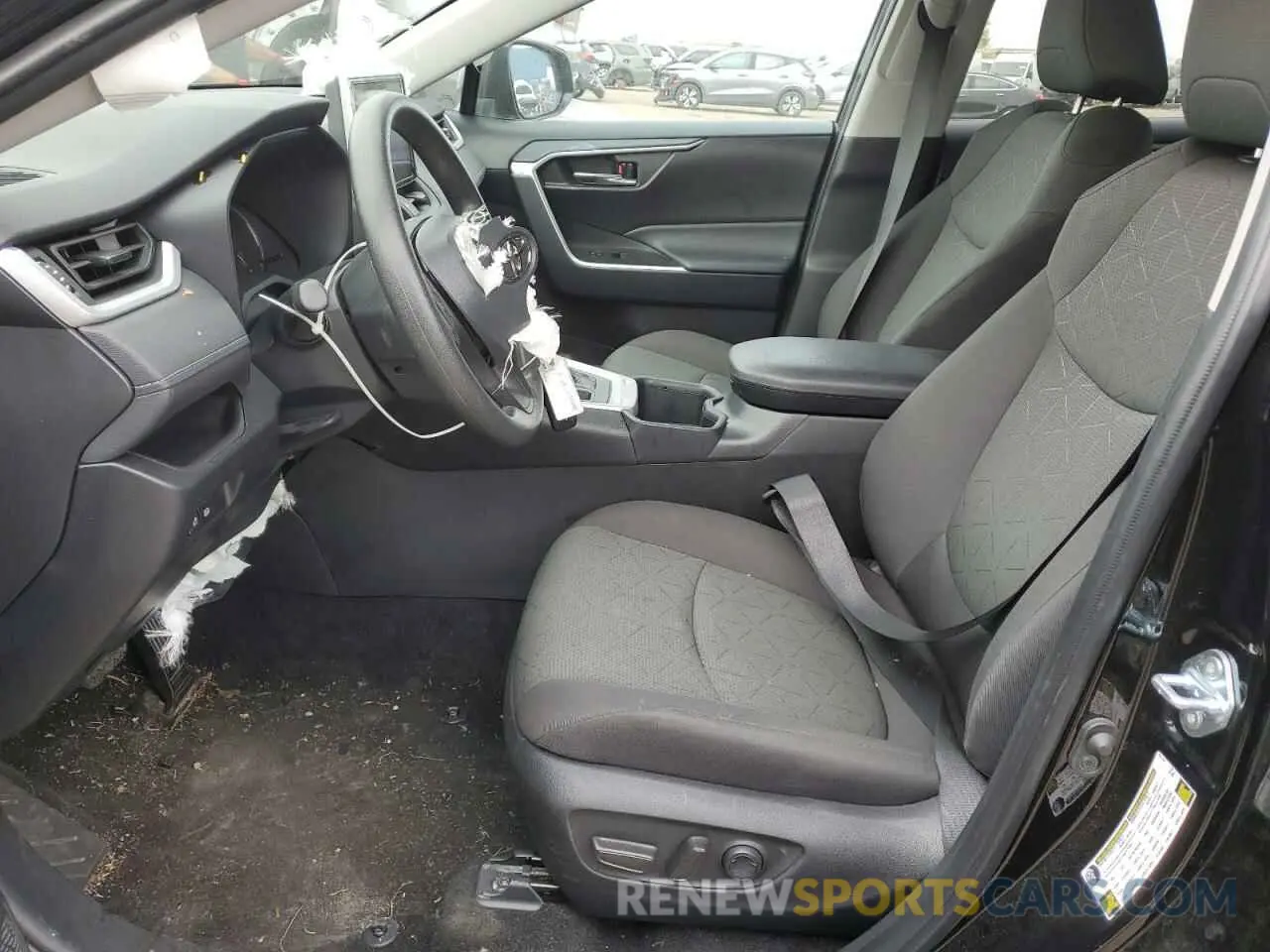 7 Photograph of a damaged car 2T3W1RFV5RC269782 TOYOTA RAV4 2024
