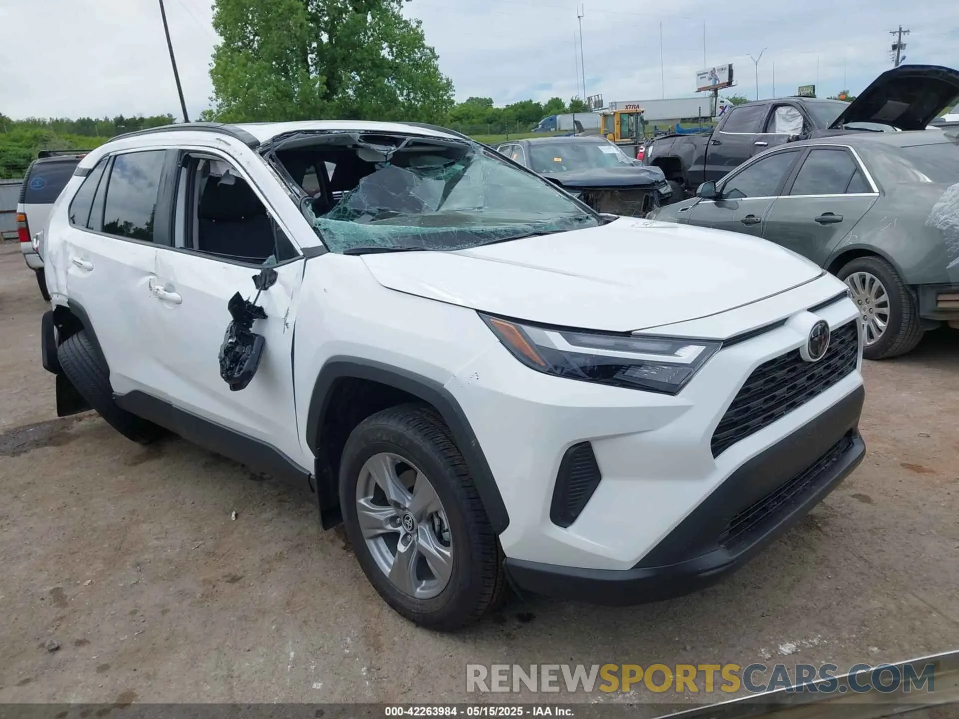 1 Photograph of a damaged car 2T3W1RFV5RC290146 TOYOTA RAV4 2024