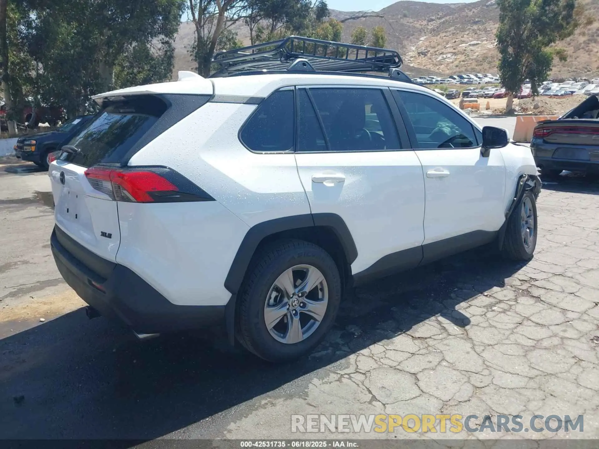 4 Photograph of a damaged car 2T3W1RFV5RW304139 TOYOTA RAV4 2024