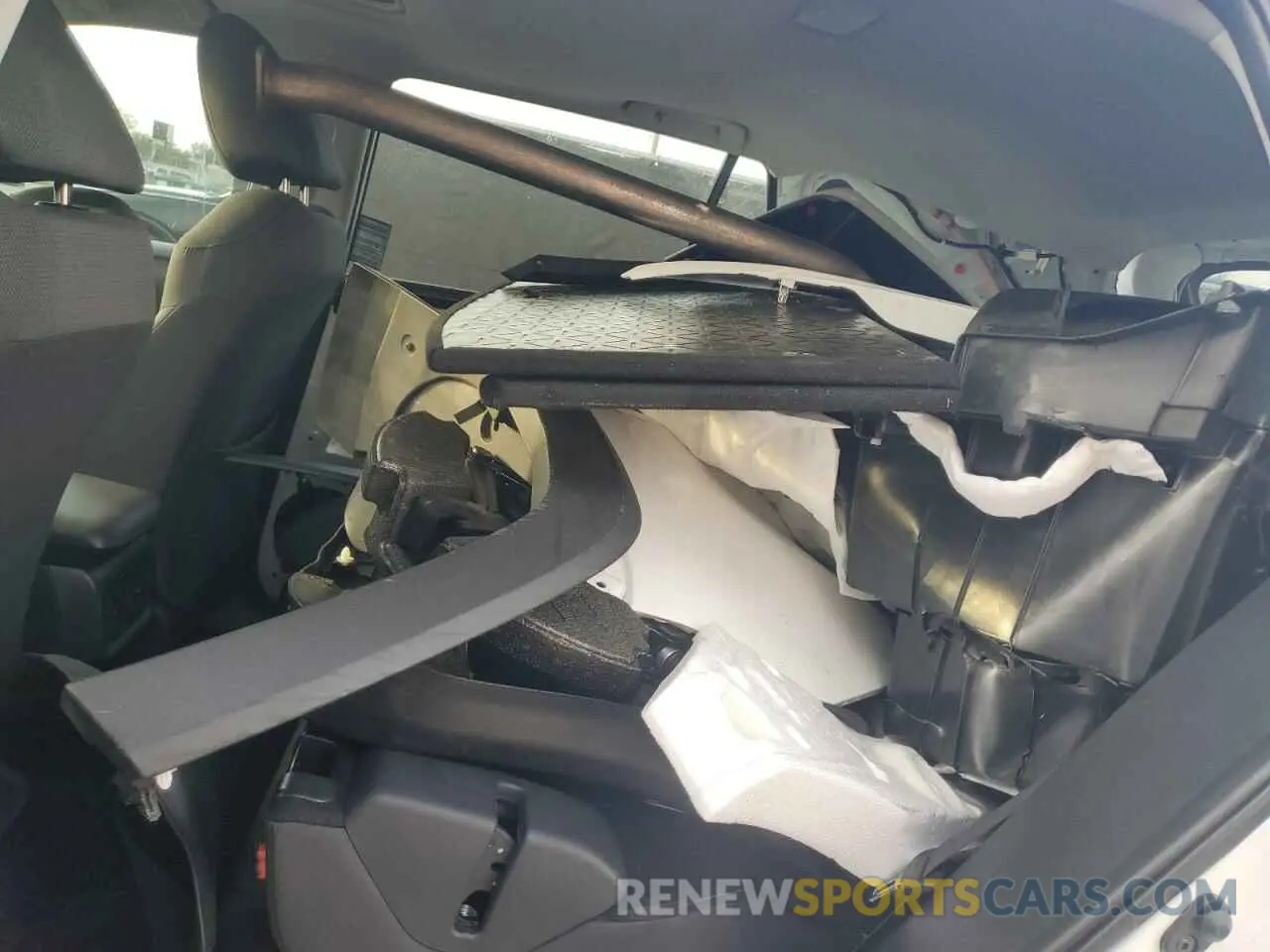11 Photograph of a damaged car 2T3W1RFV6RC266826 TOYOTA RAV4 2024