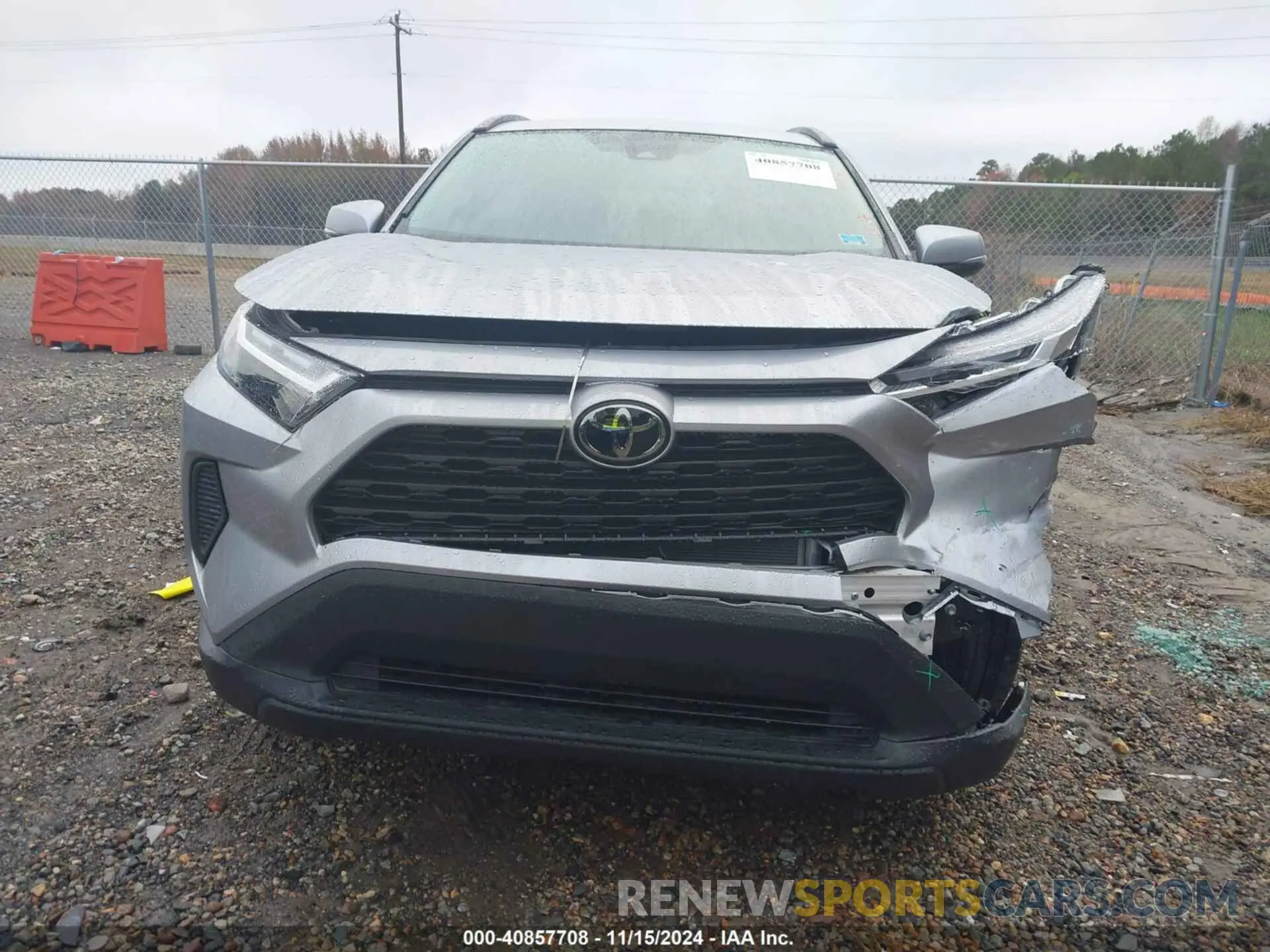 12 Photograph of a damaged car 2T3W1RFV6RC272383 TOYOTA RAV4 2024