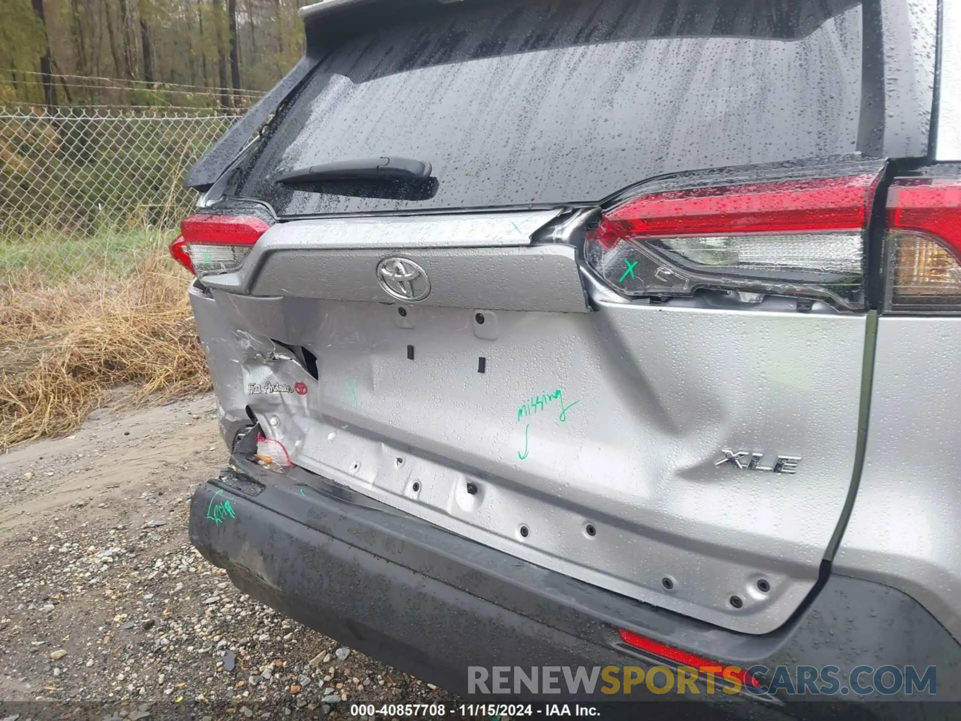 21 Photograph of a damaged car 2T3W1RFV6RC272383 TOYOTA RAV4 2024