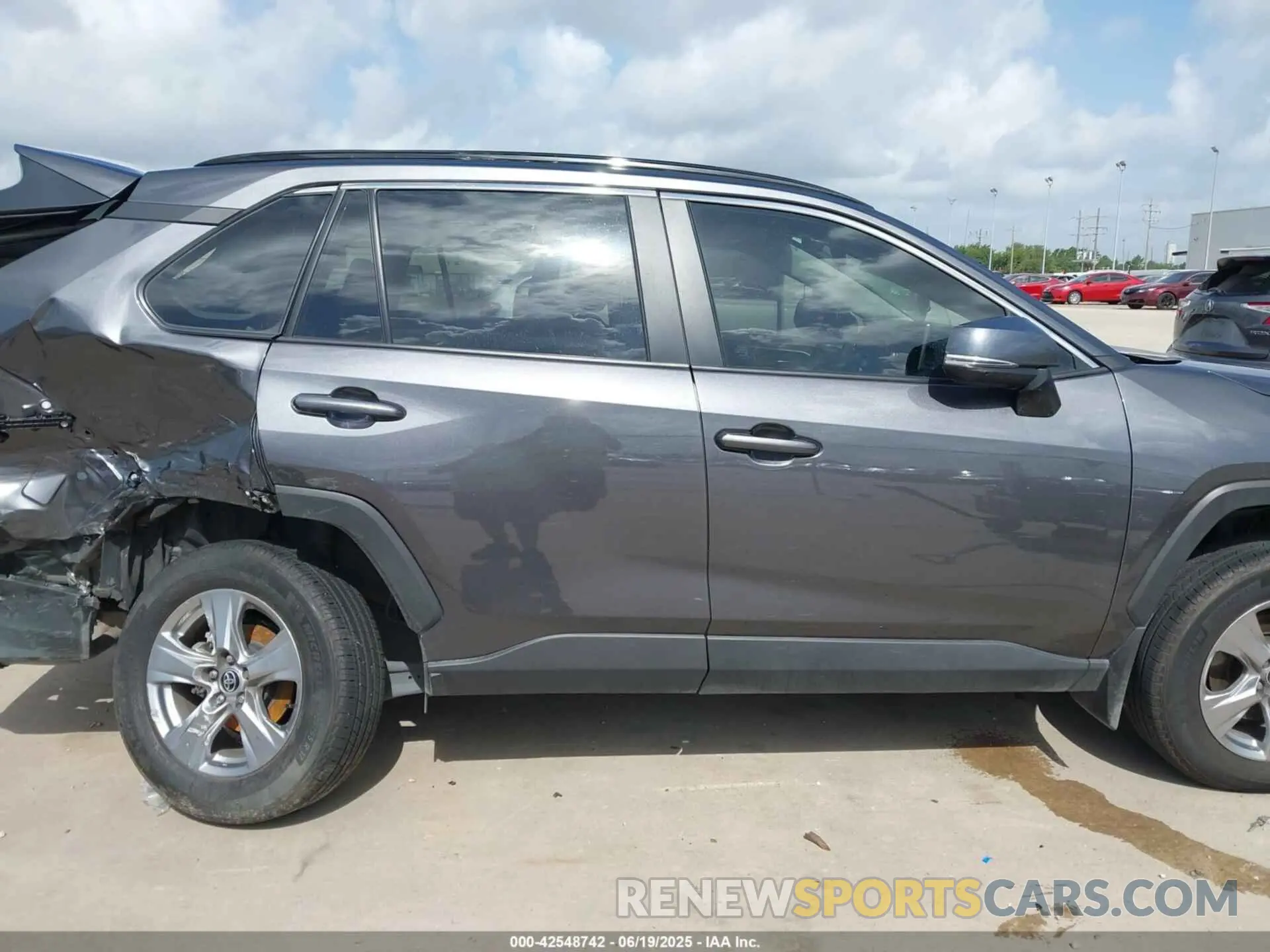 14 Photograph of a damaged car 2T3W1RFV6RC274036 TOYOTA RAV4 2024