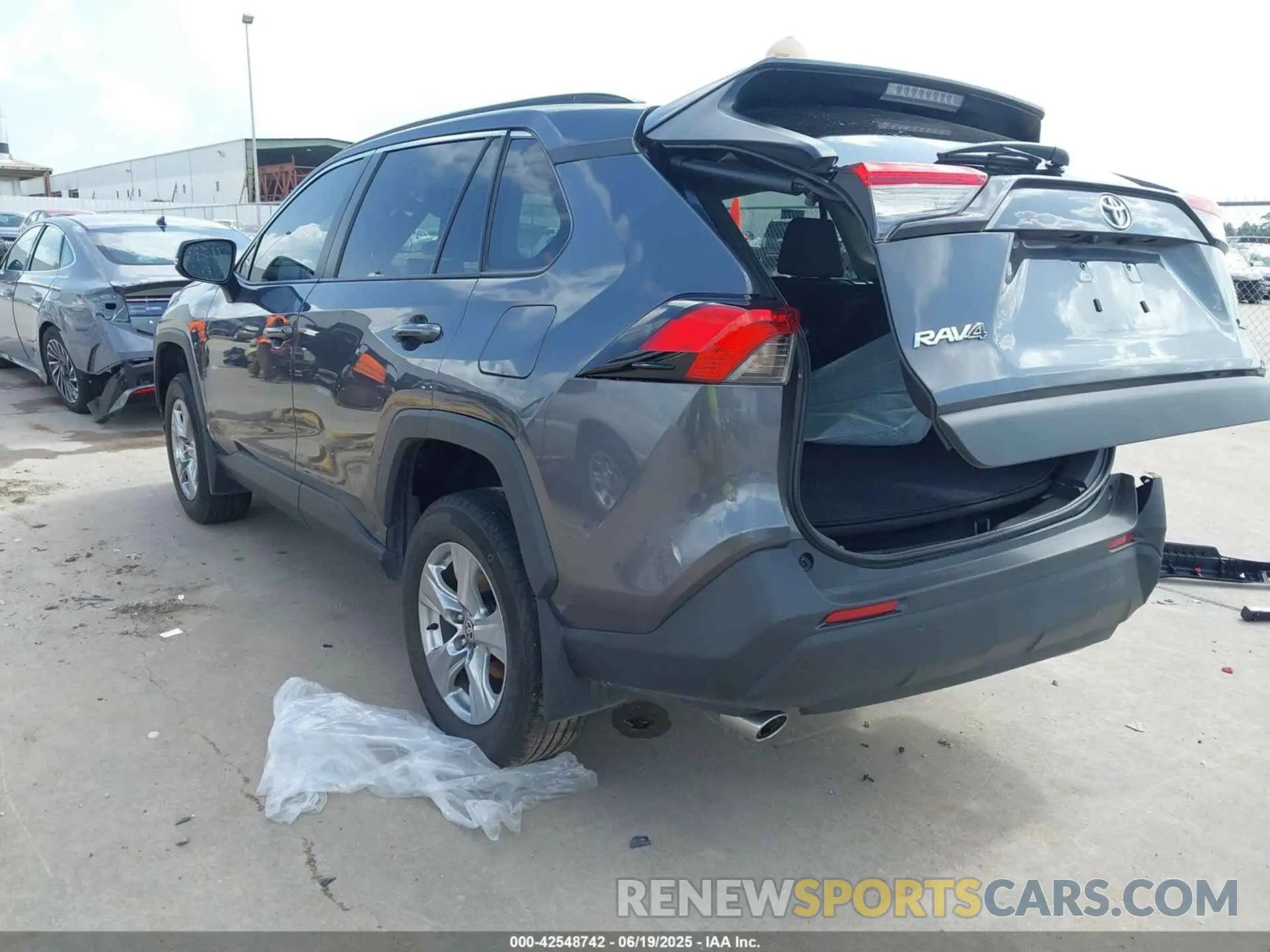 3 Photograph of a damaged car 2T3W1RFV6RC274036 TOYOTA RAV4 2024