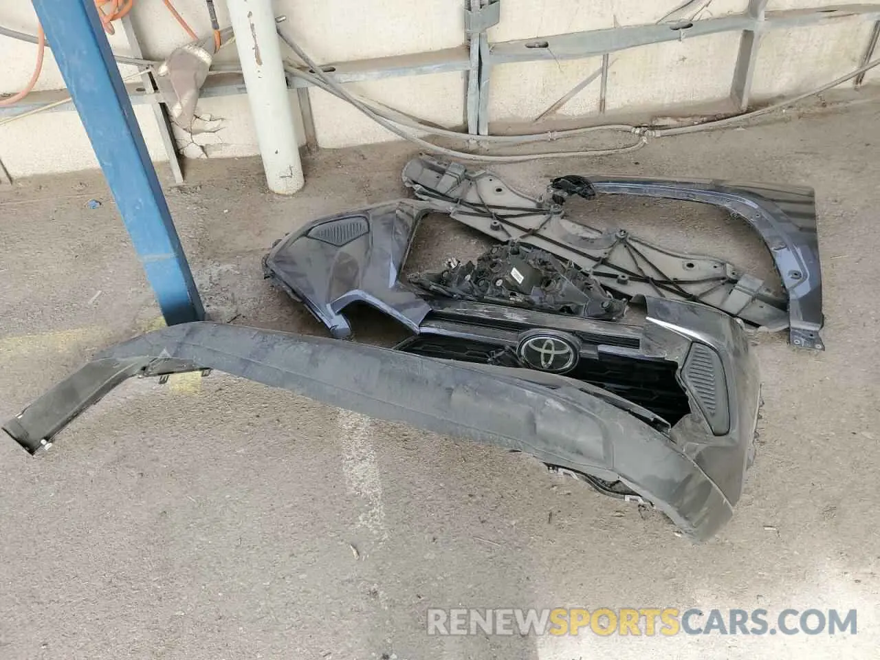 13 Photograph of a damaged car 2T3W1RFV6RC276711 TOYOTA RAV4 2024