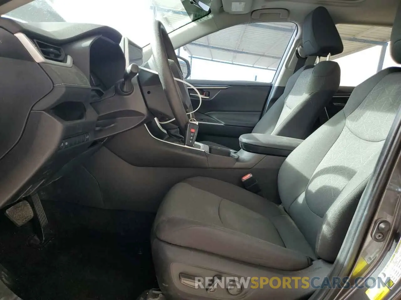 7 Photograph of a damaged car 2T3W1RFV6RC276711 TOYOTA RAV4 2024