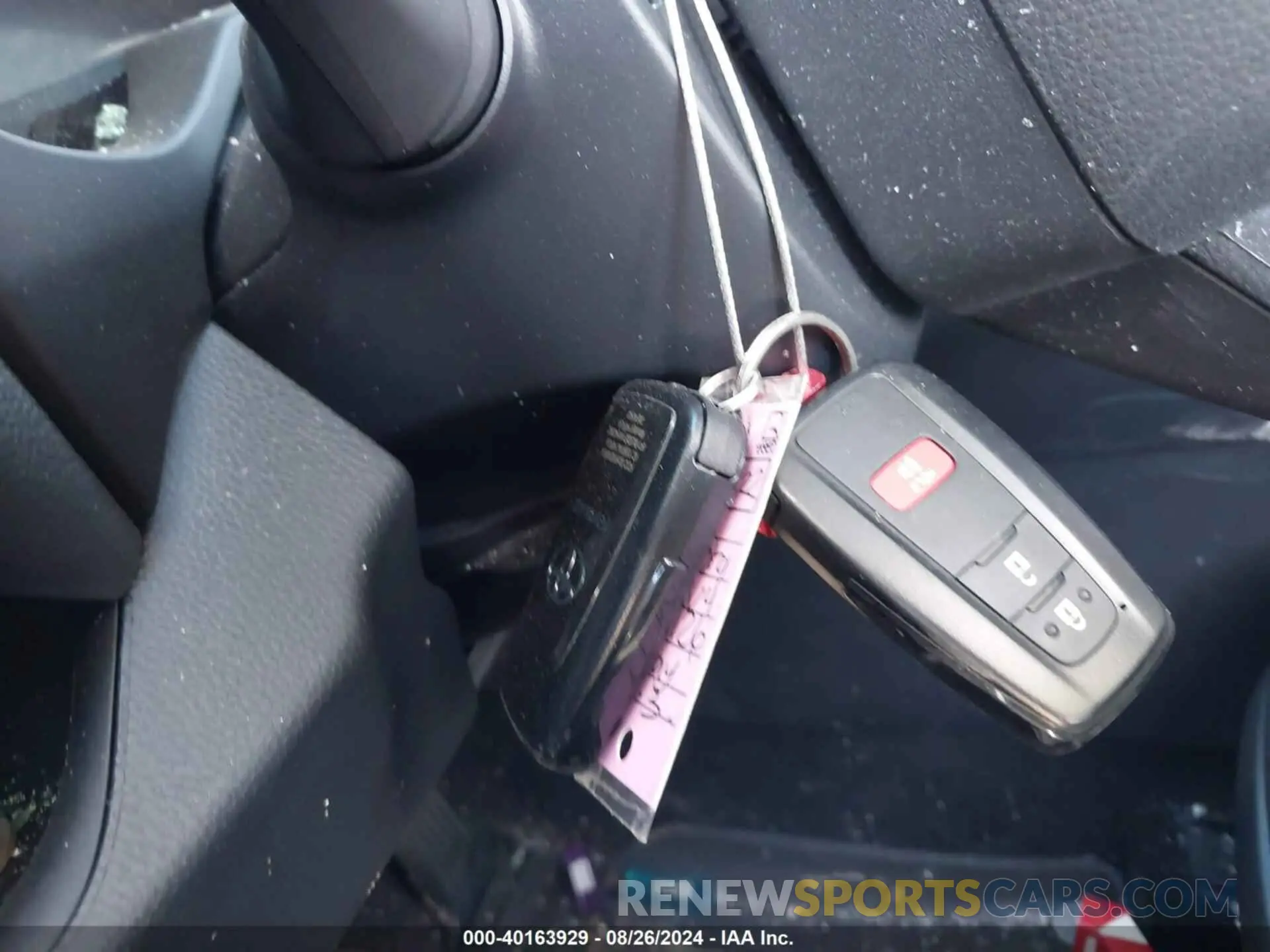 11 Photograph of a damaged car 2T3W1RFV6RC289426 TOYOTA RAV4 2024