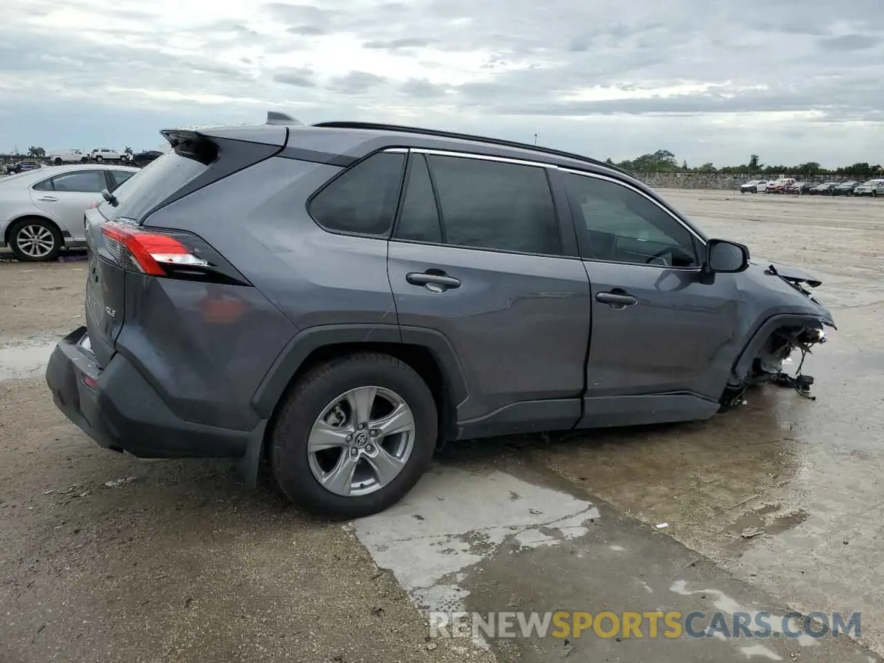 3 Photograph of a damaged car 2T3W1RFV6RC301509 TOYOTA RAV4 2024