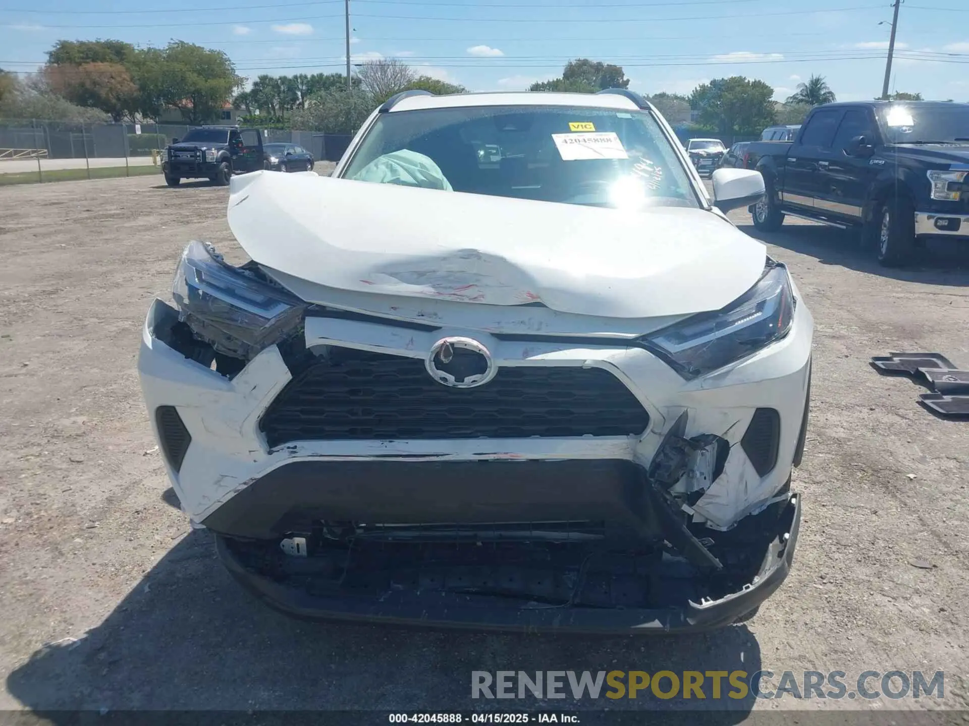 11 Photograph of a damaged car 2T3W1RFV7RC277494 TOYOTA RAV4 2024