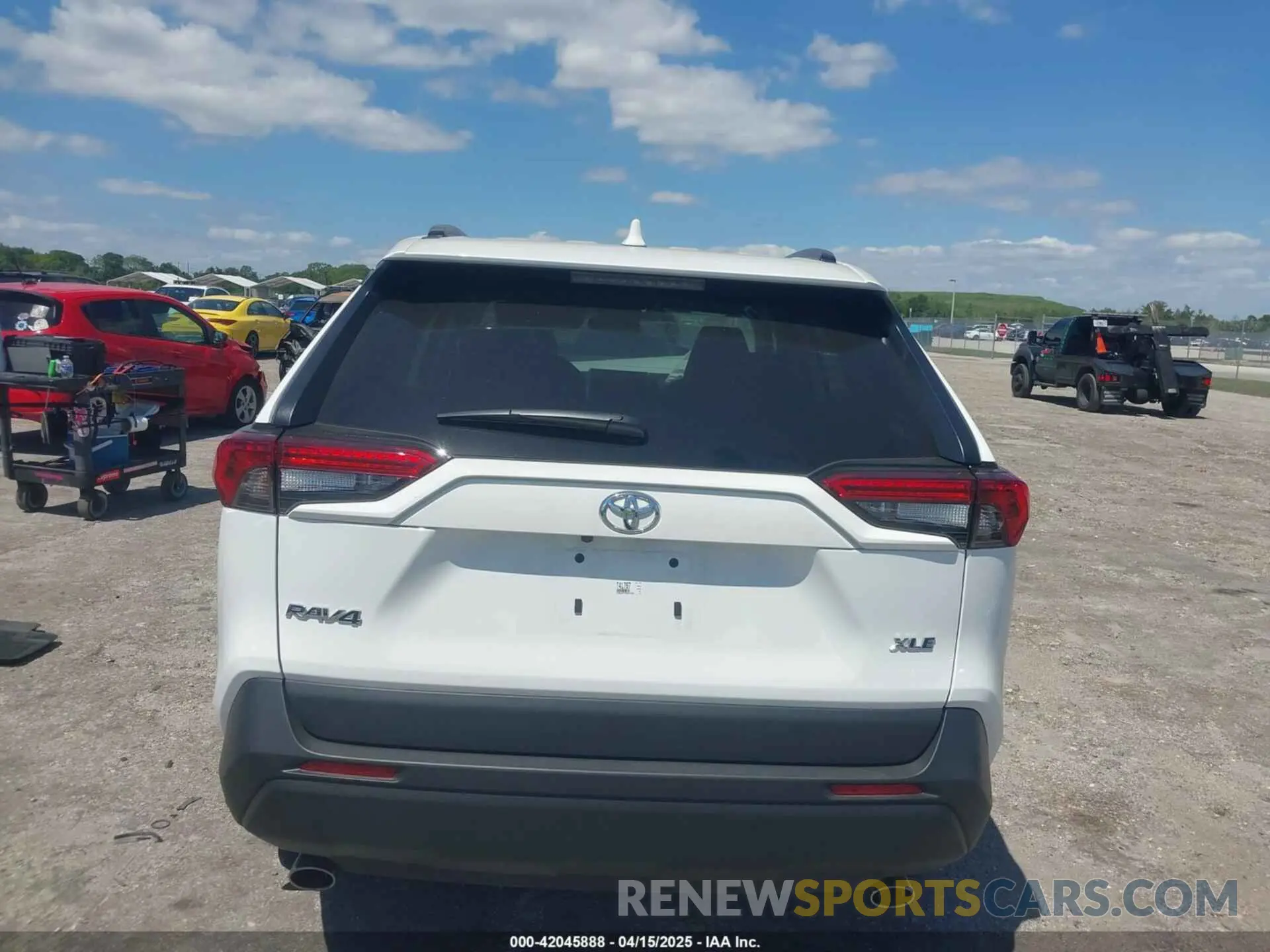 15 Photograph of a damaged car 2T3W1RFV7RC277494 TOYOTA RAV4 2024