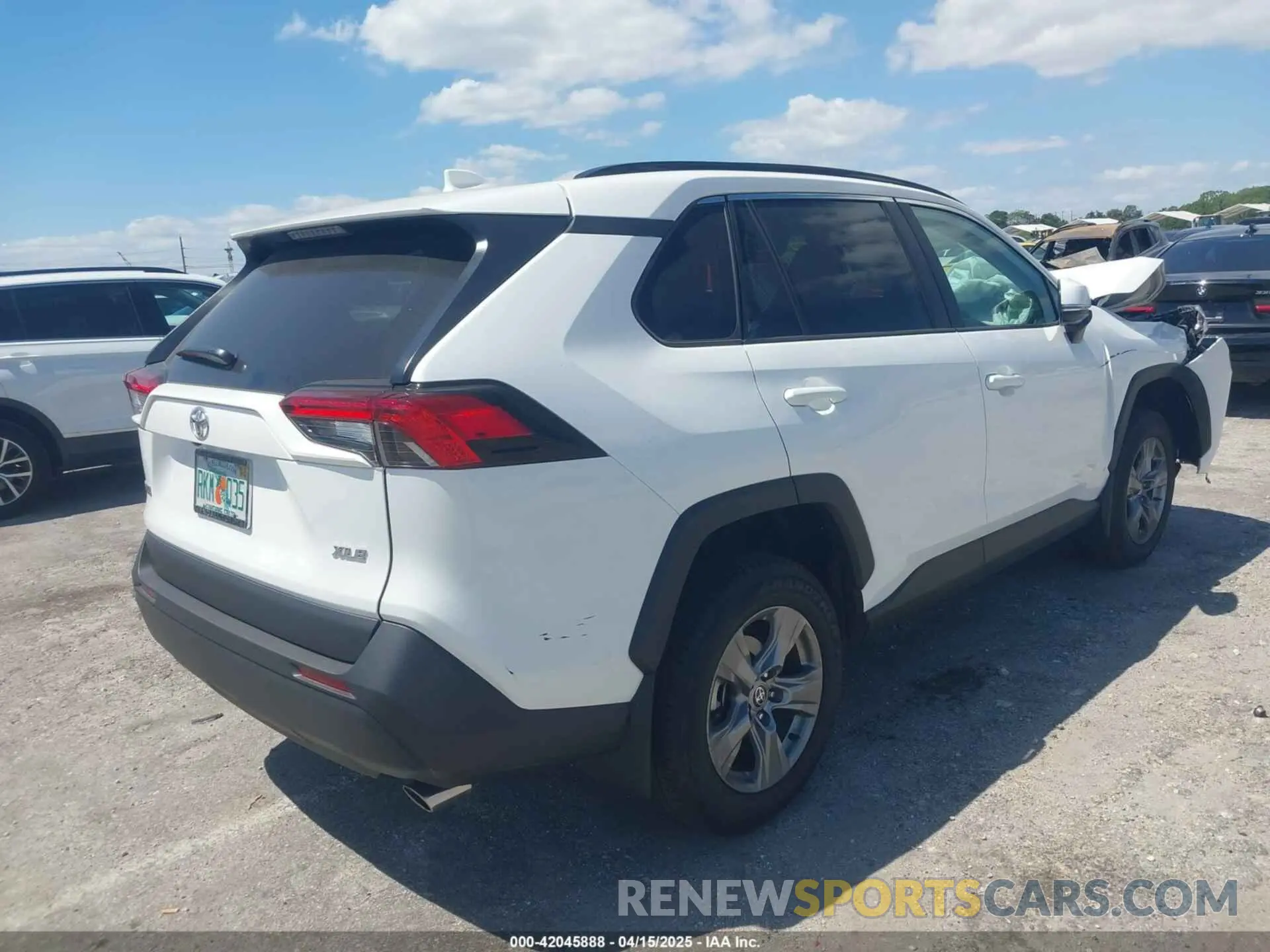 4 Photograph of a damaged car 2T3W1RFV7RC277494 TOYOTA RAV4 2024