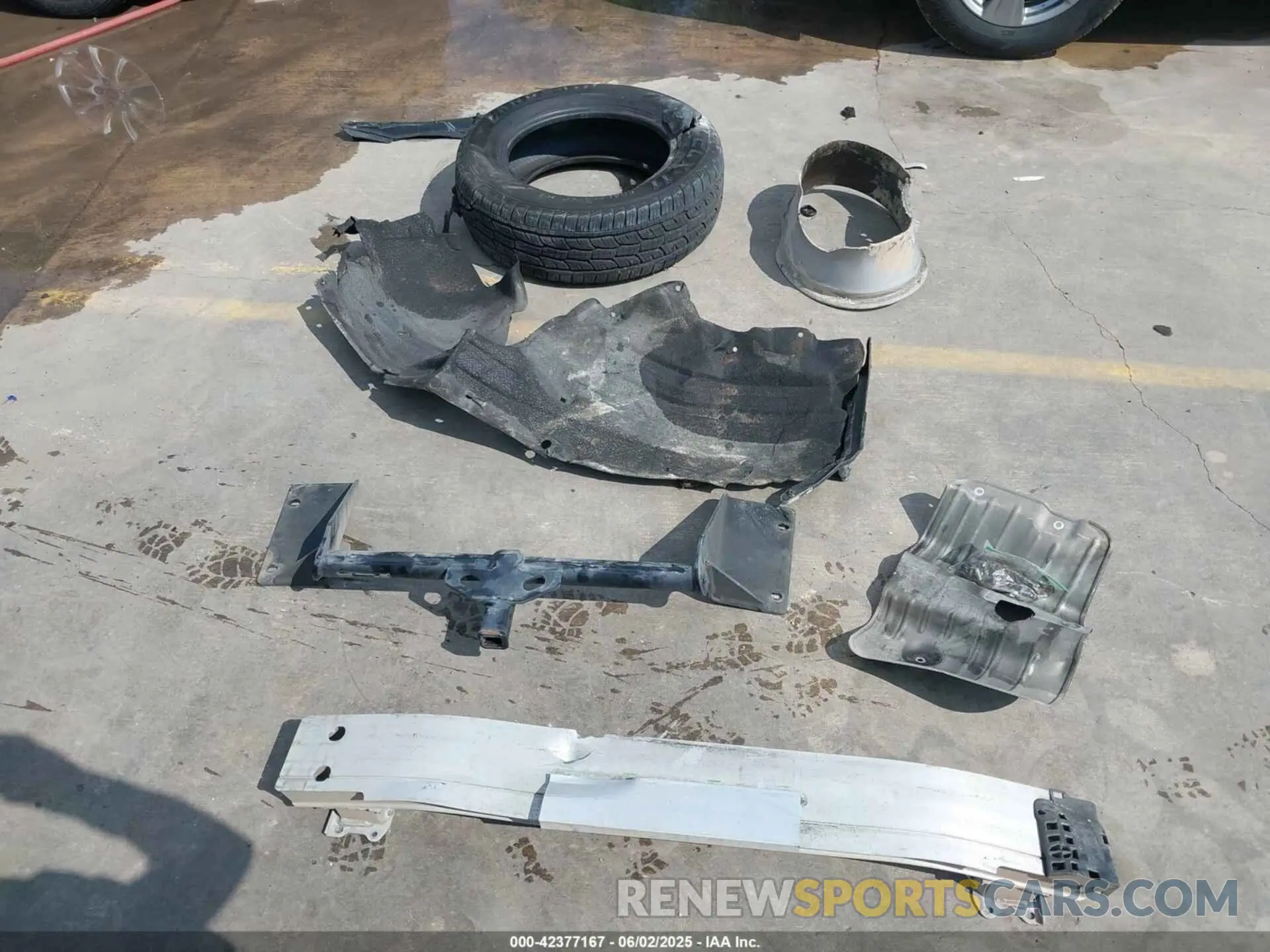 12 Photograph of a damaged car 2T3W1RFV7RC285160 TOYOTA RAV4 2024