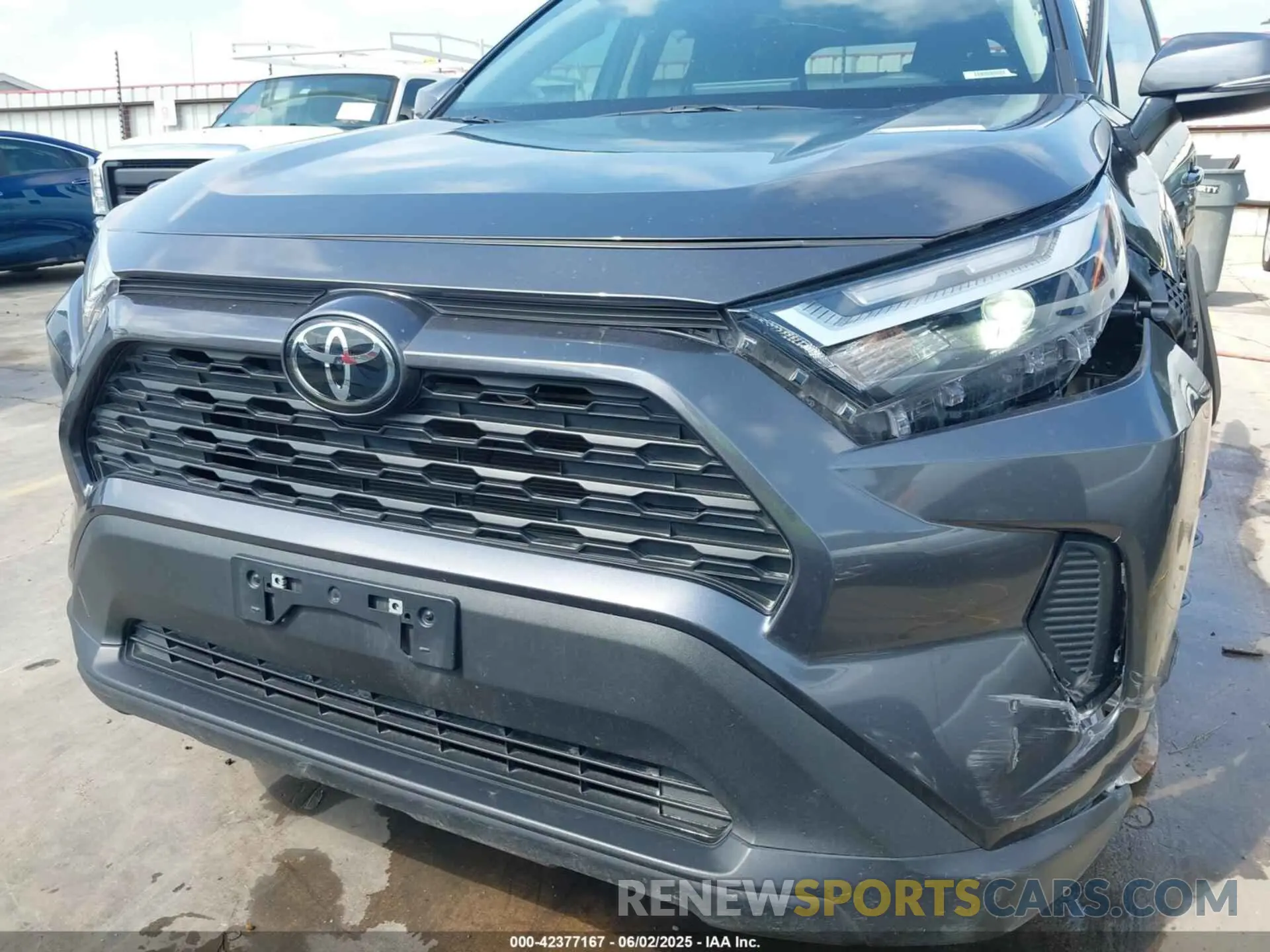 6 Photograph of a damaged car 2T3W1RFV7RC285160 TOYOTA RAV4 2024
