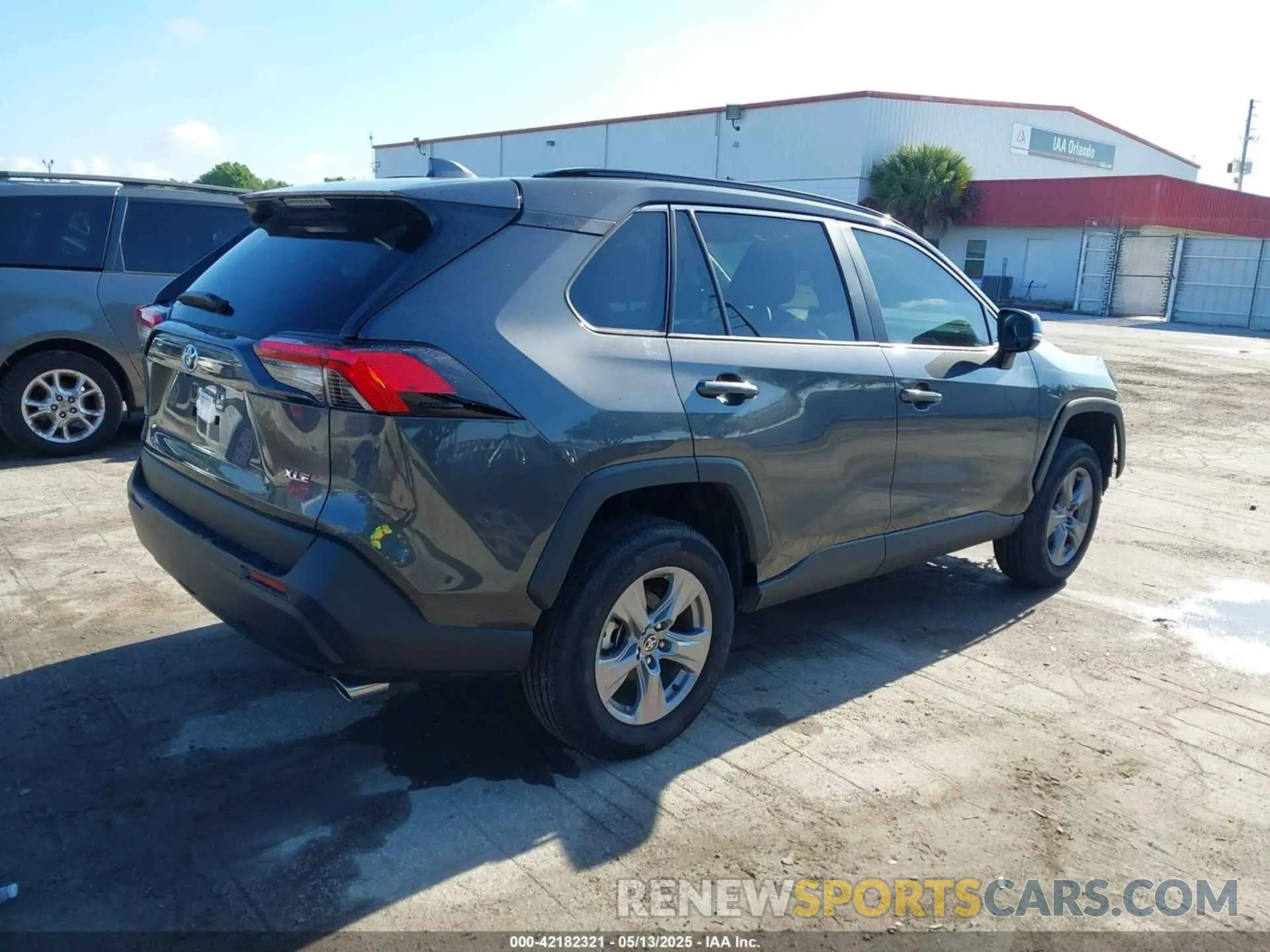 4 Photograph of a damaged car 2T3W1RFV7RW359241 TOYOTA RAV4 2024