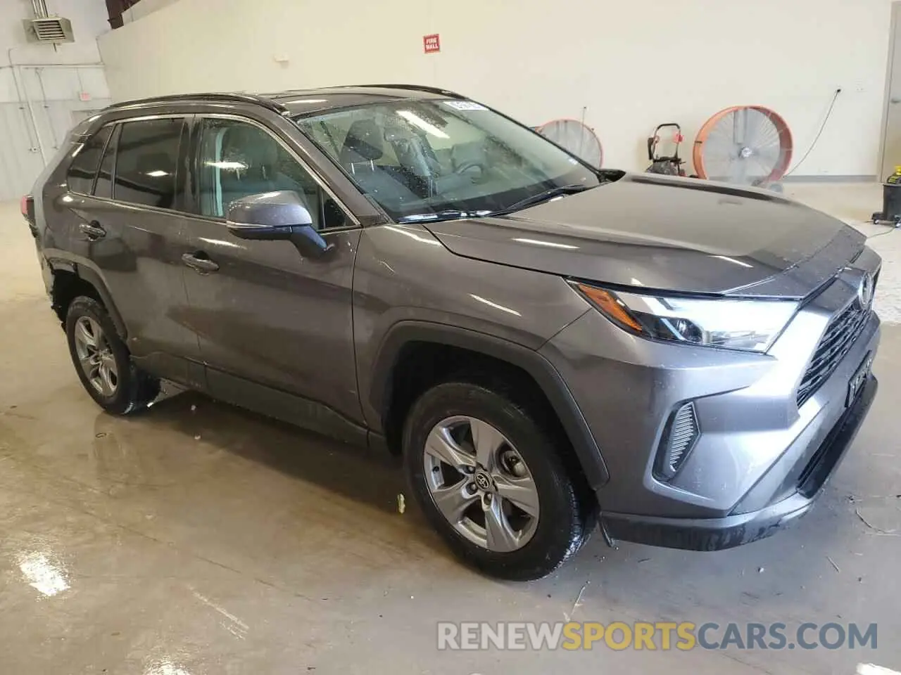 4 Photograph of a damaged car 2T3W1RFV8RC258873 TOYOTA RAV4 2024