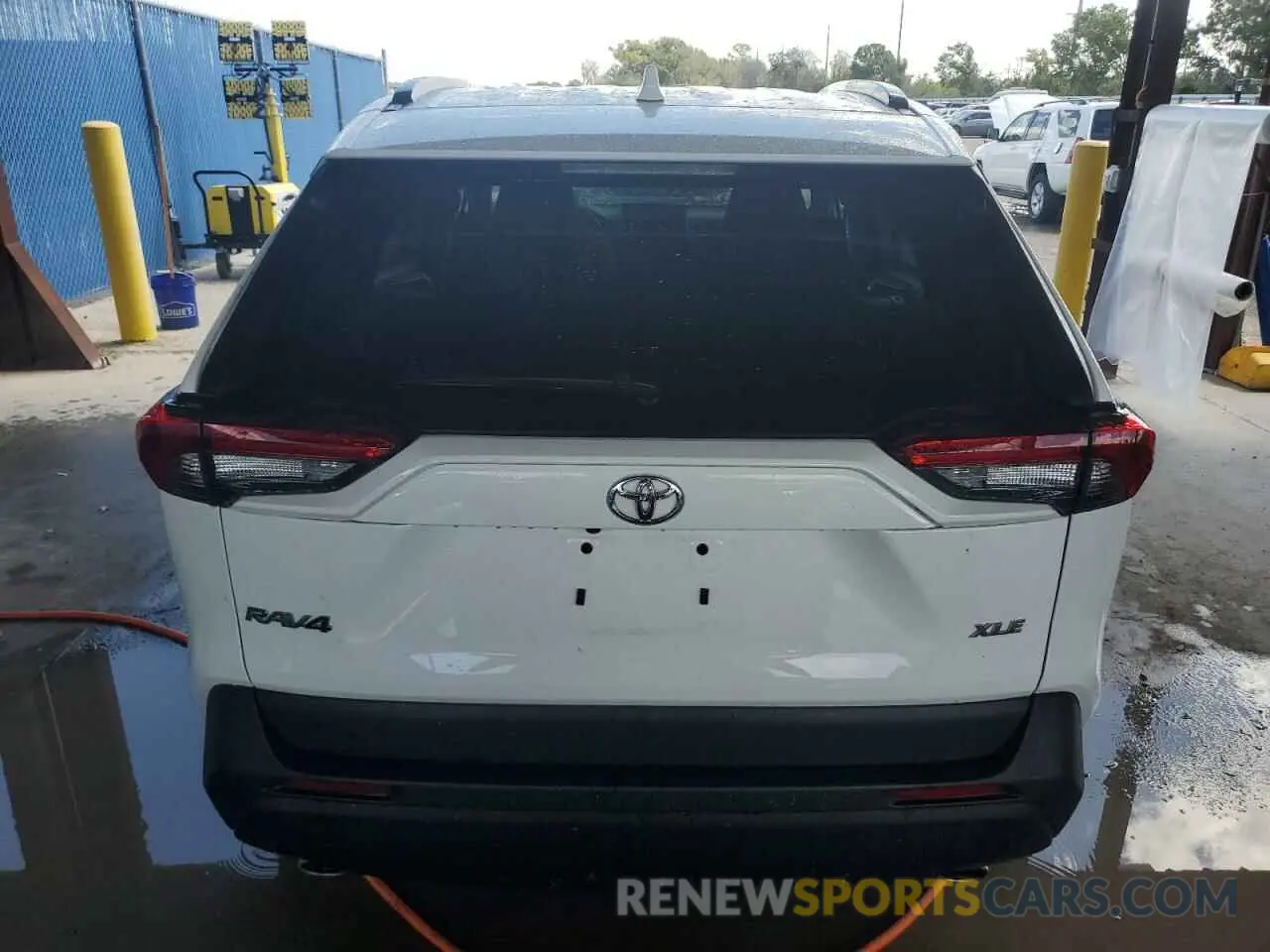 6 Photograph of a damaged car 2T3W1RFV8RC259876 TOYOTA RAV4 2024