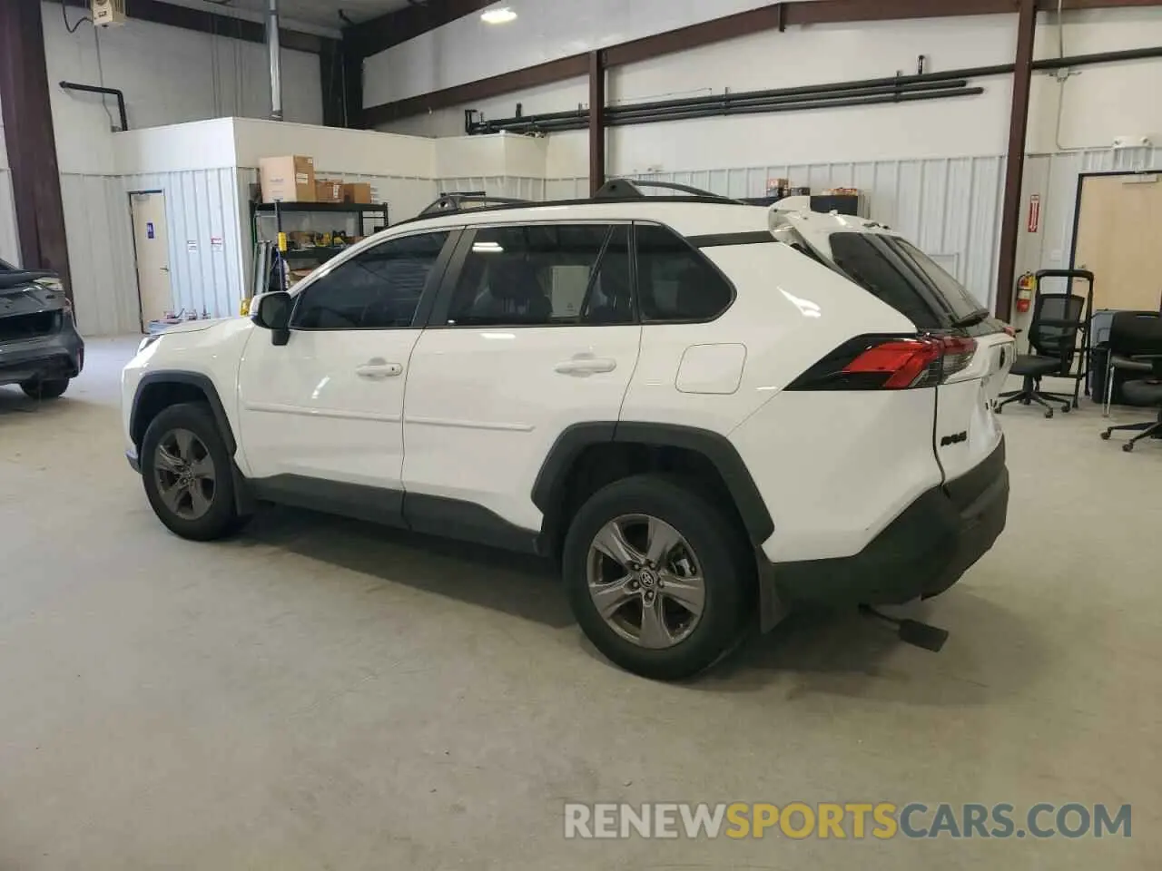2 Photograph of a damaged car 2T3W1RFV8RC296958 TOYOTA RAV4 2024