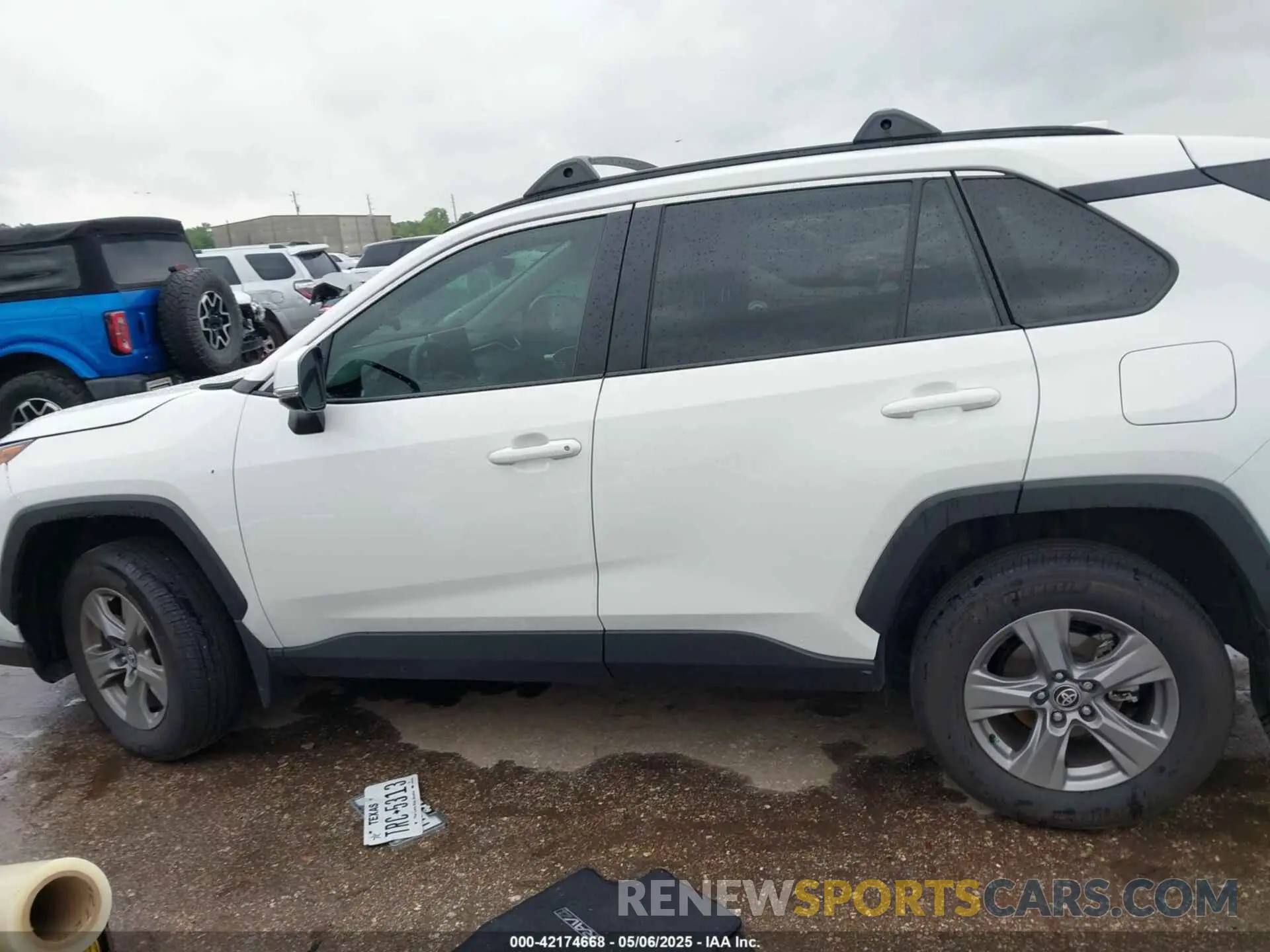 13 Photograph of a damaged car 2T3W1RFV8RW301106 TOYOTA RAV4 2024