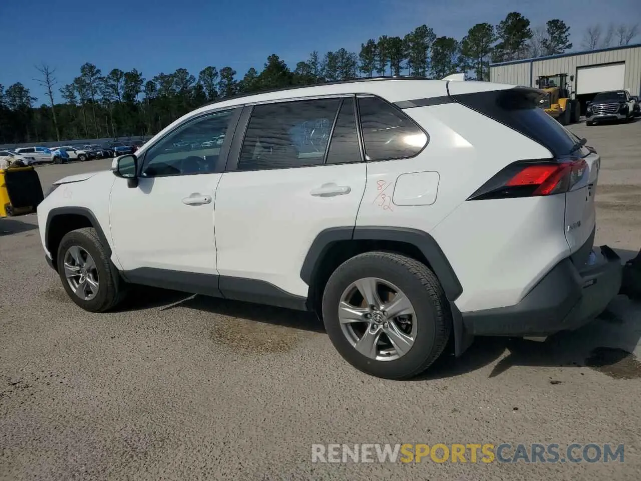 2 Photograph of a damaged car 2T3W1RFV8RW348815 TOYOTA RAV4 2024