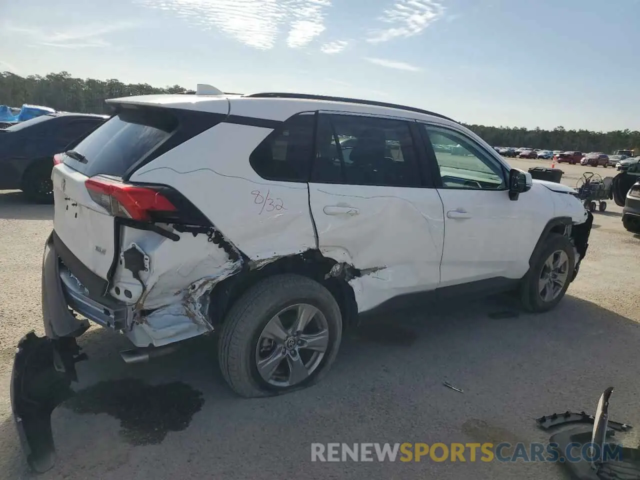 3 Photograph of a damaged car 2T3W1RFV8RW348815 TOYOTA RAV4 2024