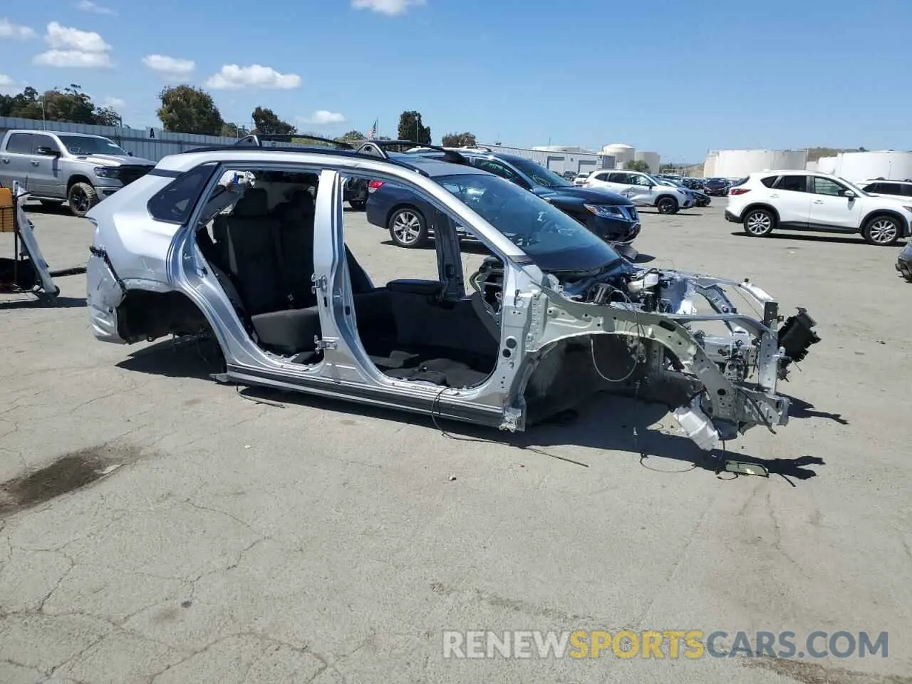 4 Photograph of a damaged car 2T3W1RFV8RW358003 TOYOTA RAV4 2024