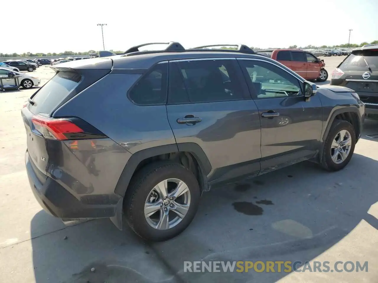 3 Photograph of a damaged car 2T3W1RFV9RC274841 TOYOTA RAV4 2024