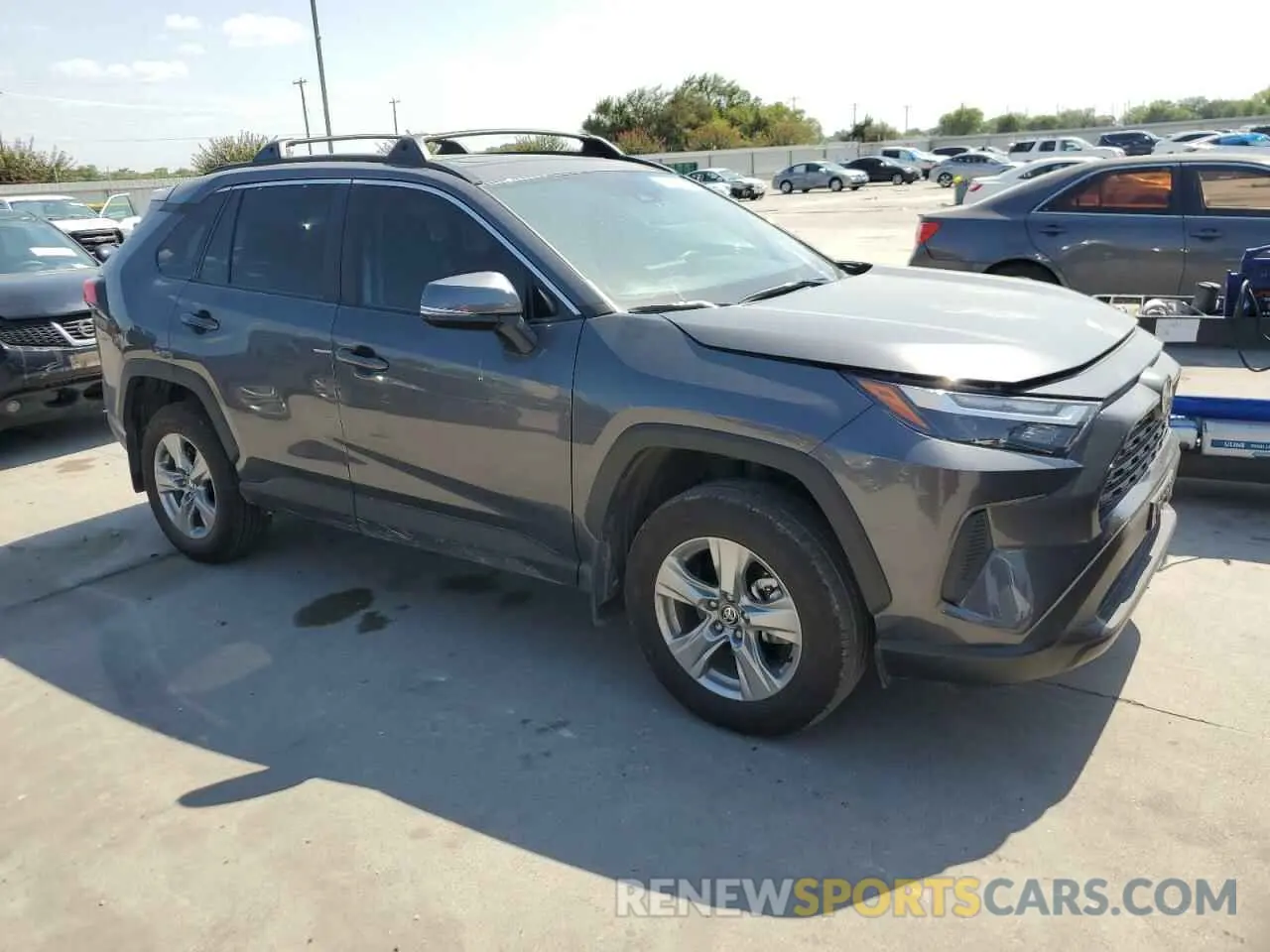 4 Photograph of a damaged car 2T3W1RFV9RC274841 TOYOTA RAV4 2024