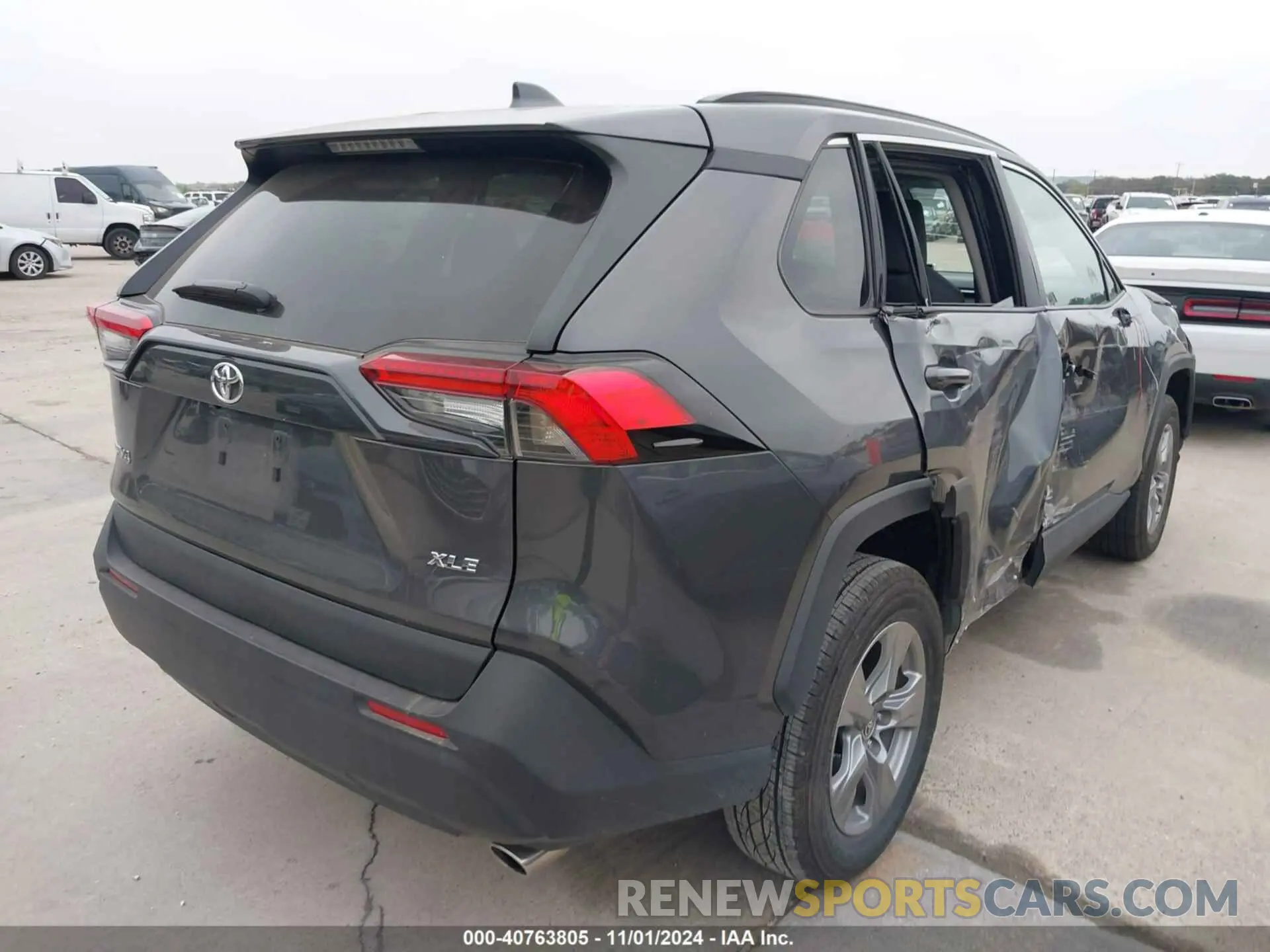 4 Photograph of a damaged car 2T3W1RFV9RW334499 TOYOTA RAV4 2024