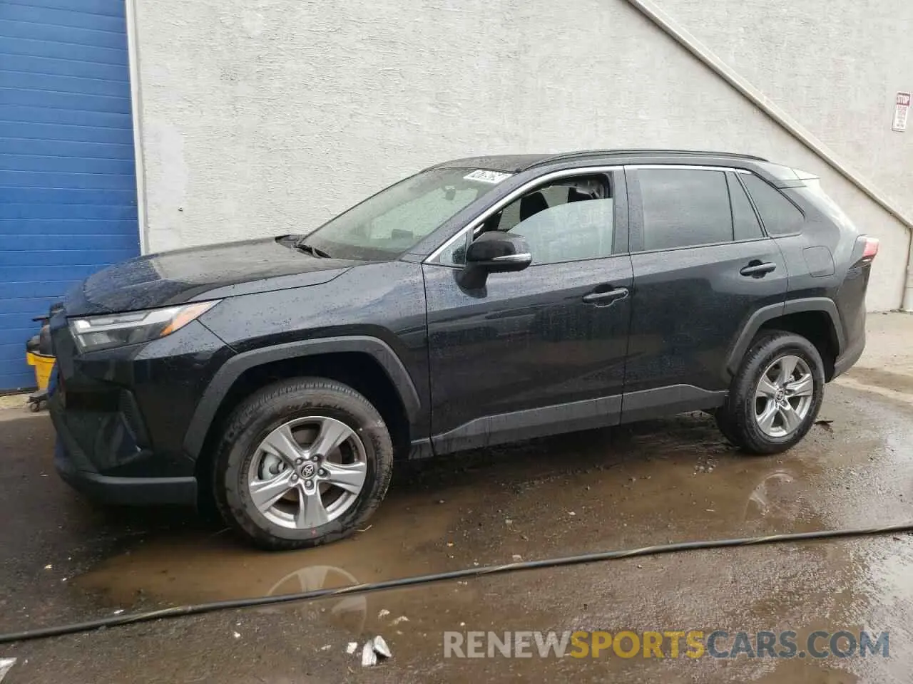 1 Photograph of a damaged car 2T3W1RFVXRC287291 TOYOTA RAV4 2024