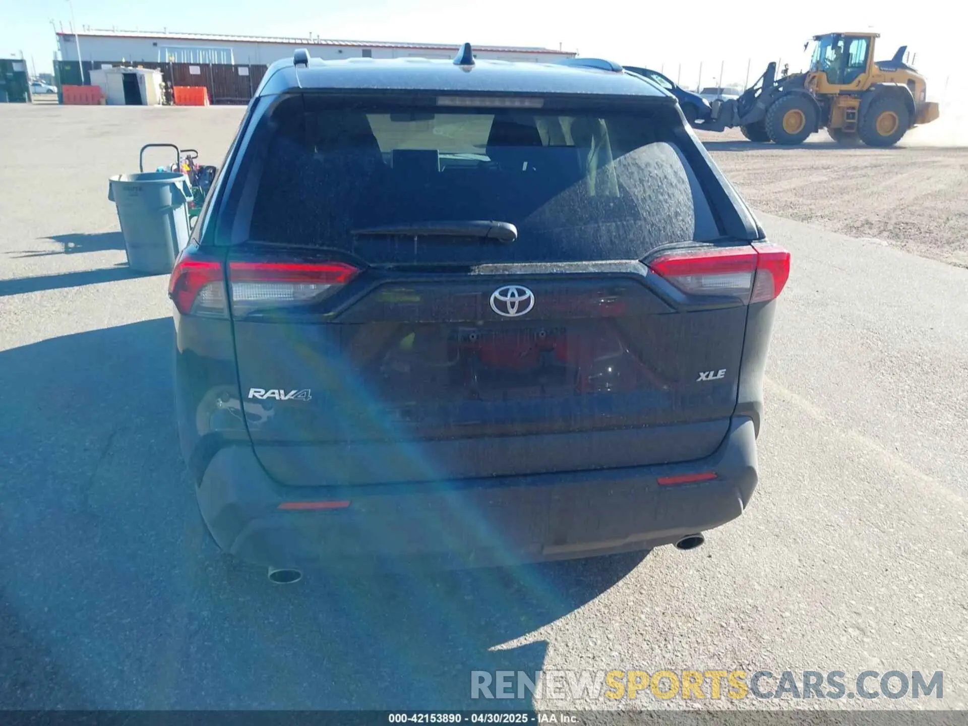 15 Photograph of a damaged car 2T3W1RFVXRW320272 TOYOTA RAV4 2024