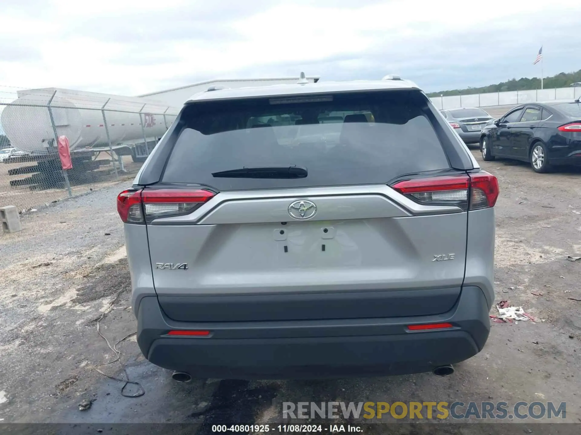 16 Photograph of a damaged car 2T3W1RFVXRW325374 TOYOTA RAV4 2024