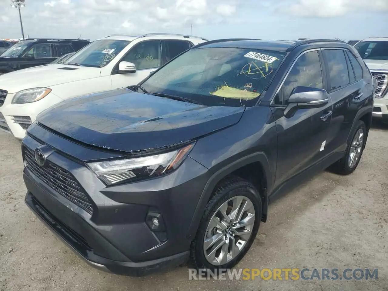 1 Photograph of a damaged car 2T3Y1RFV4RC272858 TOYOTA RAV4 2024