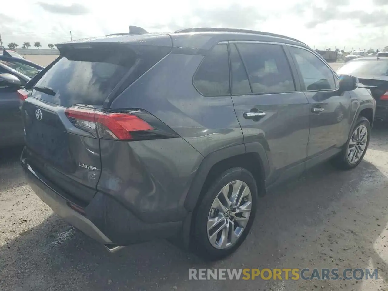 3 Photograph of a damaged car 2T3Y1RFV4RC272858 TOYOTA RAV4 2024