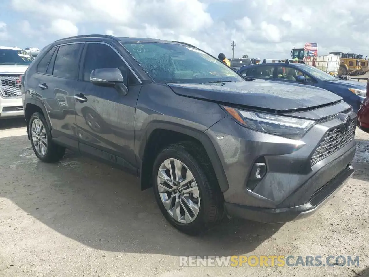 4 Photograph of a damaged car 2T3Y1RFV4RC272858 TOYOTA RAV4 2024