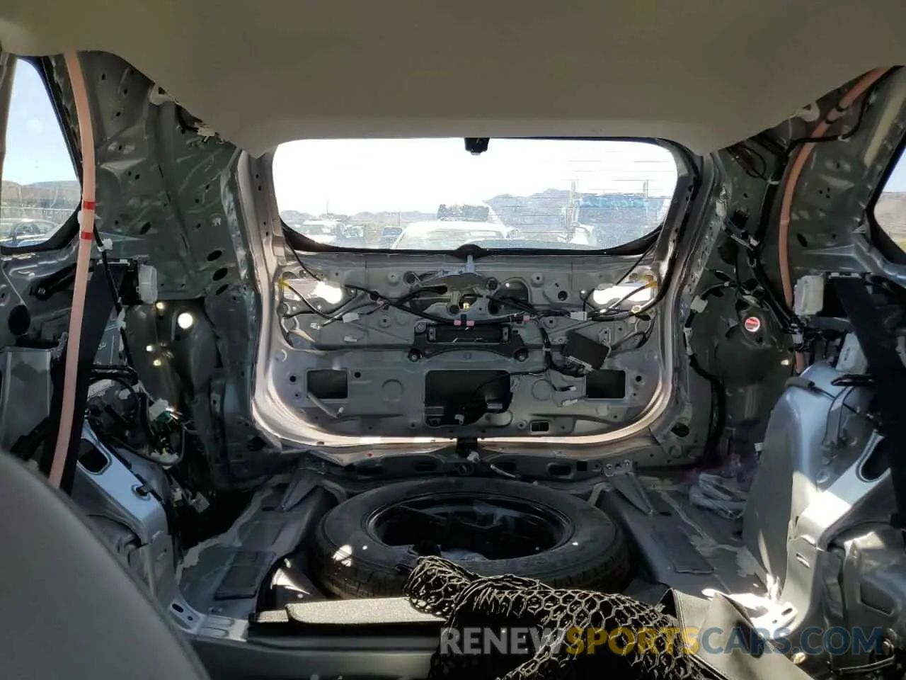 10 Photograph of a damaged car 2T3Y1RFV5RC280953 TOYOTA RAV4 2024