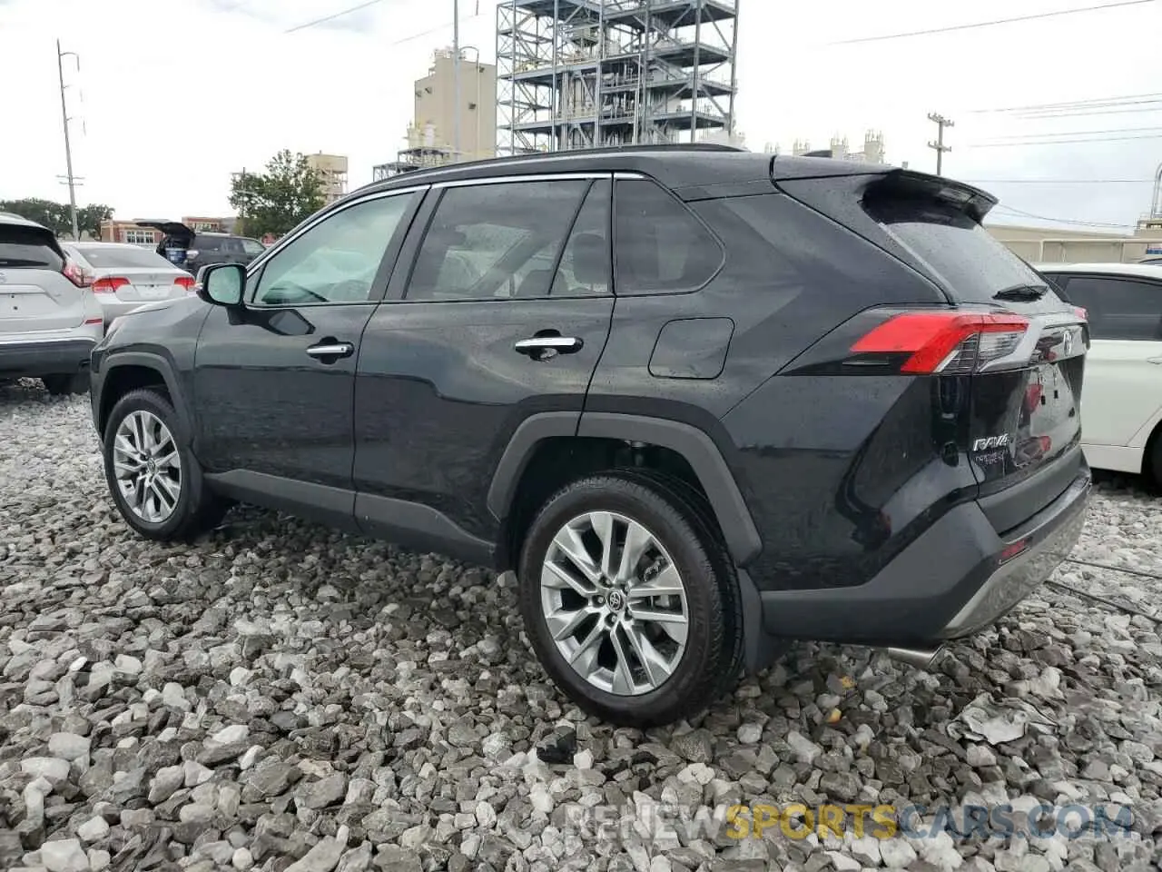 2 Photograph of a damaged car 2T3Y1RFV5RW336565 TOYOTA RAV4 2024