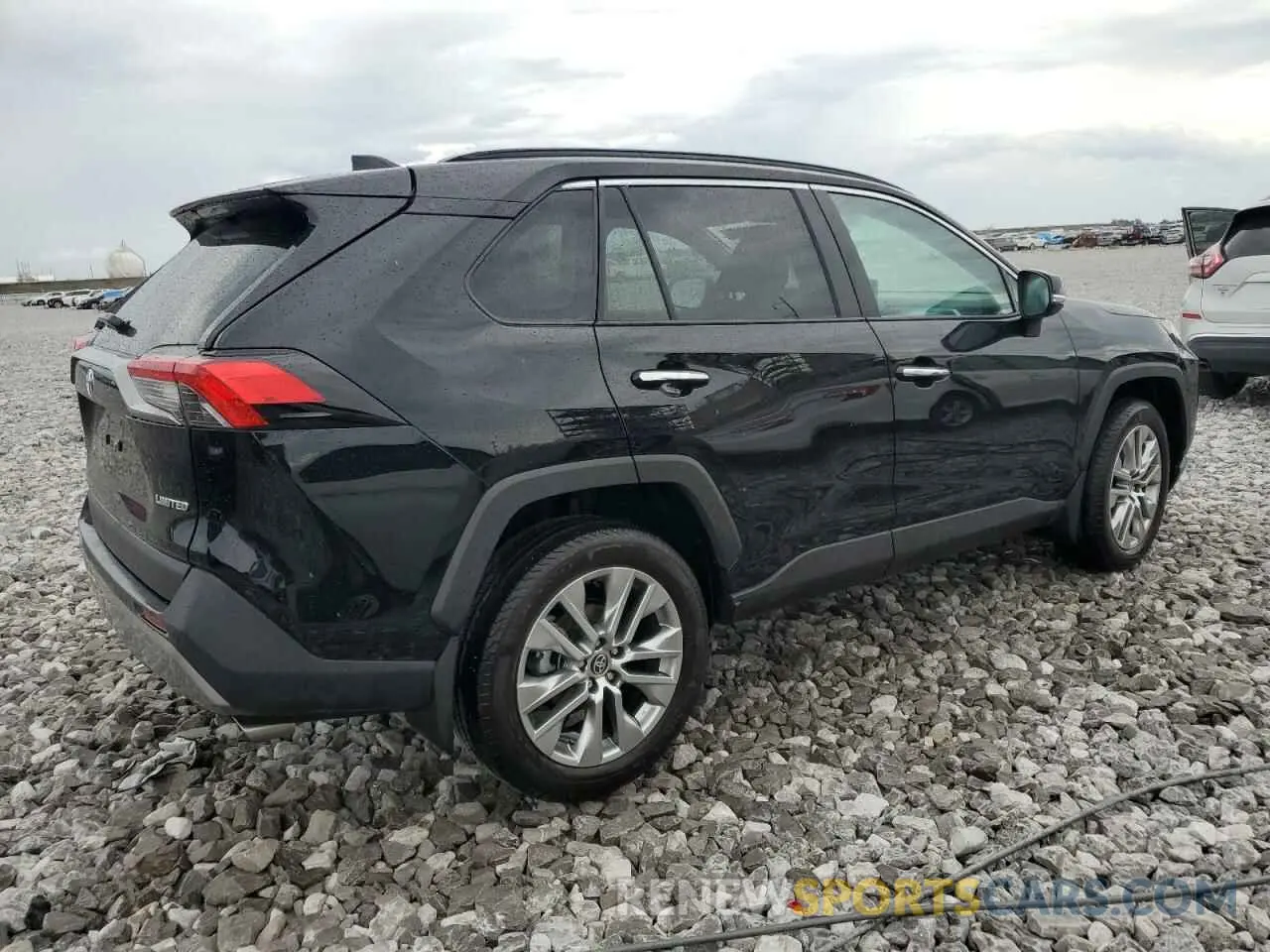 3 Photograph of a damaged car 2T3Y1RFV5RW336565 TOYOTA RAV4 2024