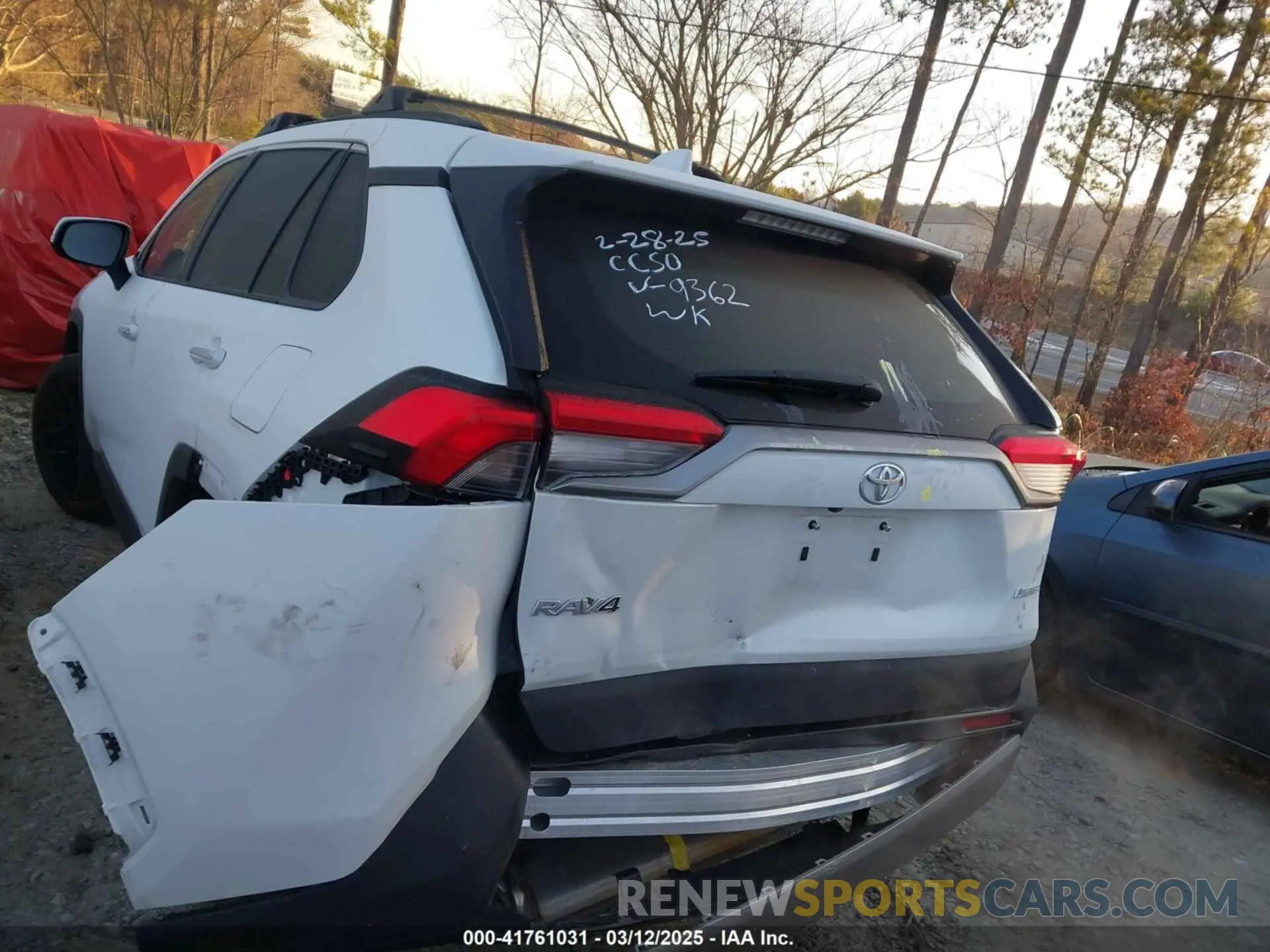 17 Photograph of a damaged car 2T3Y1RFV6RW339362 TOYOTA RAV4 2024