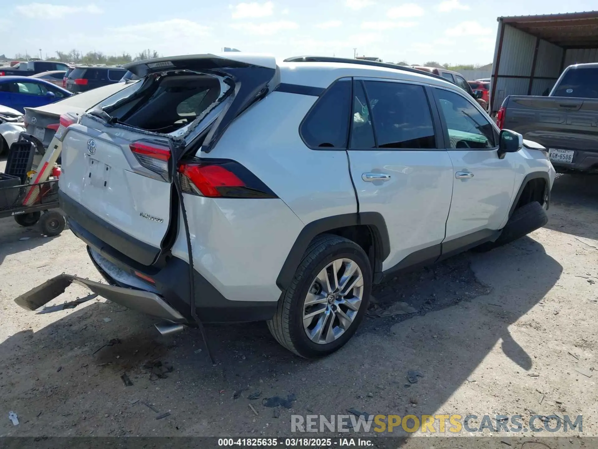 4 Photograph of a damaged car 2T3Y1RFV7RW350600 TOYOTA RAV4 2024