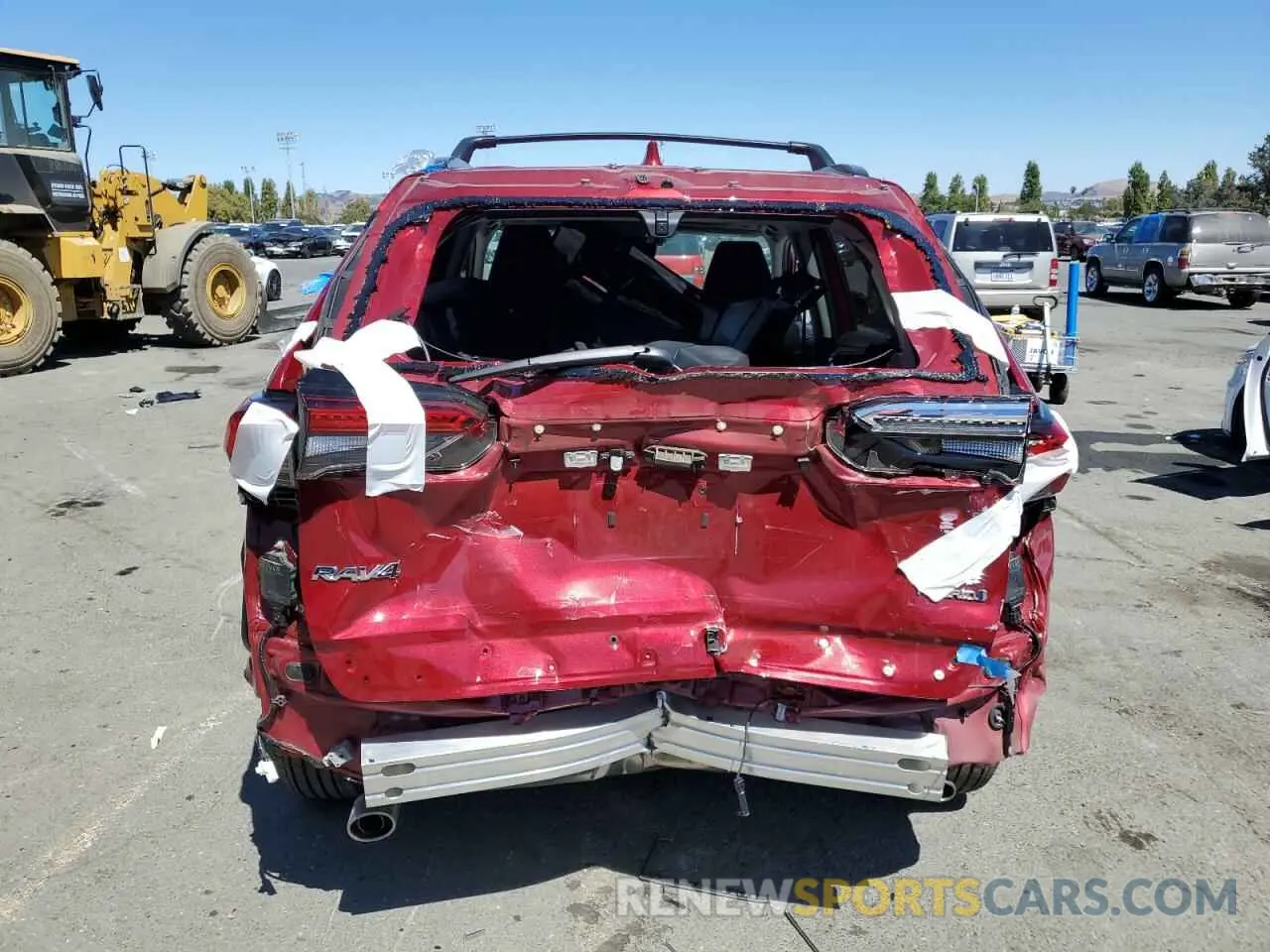 6 Photograph of a damaged car 4T3B6RFV0RU155509 TOYOTA RAV4 2024