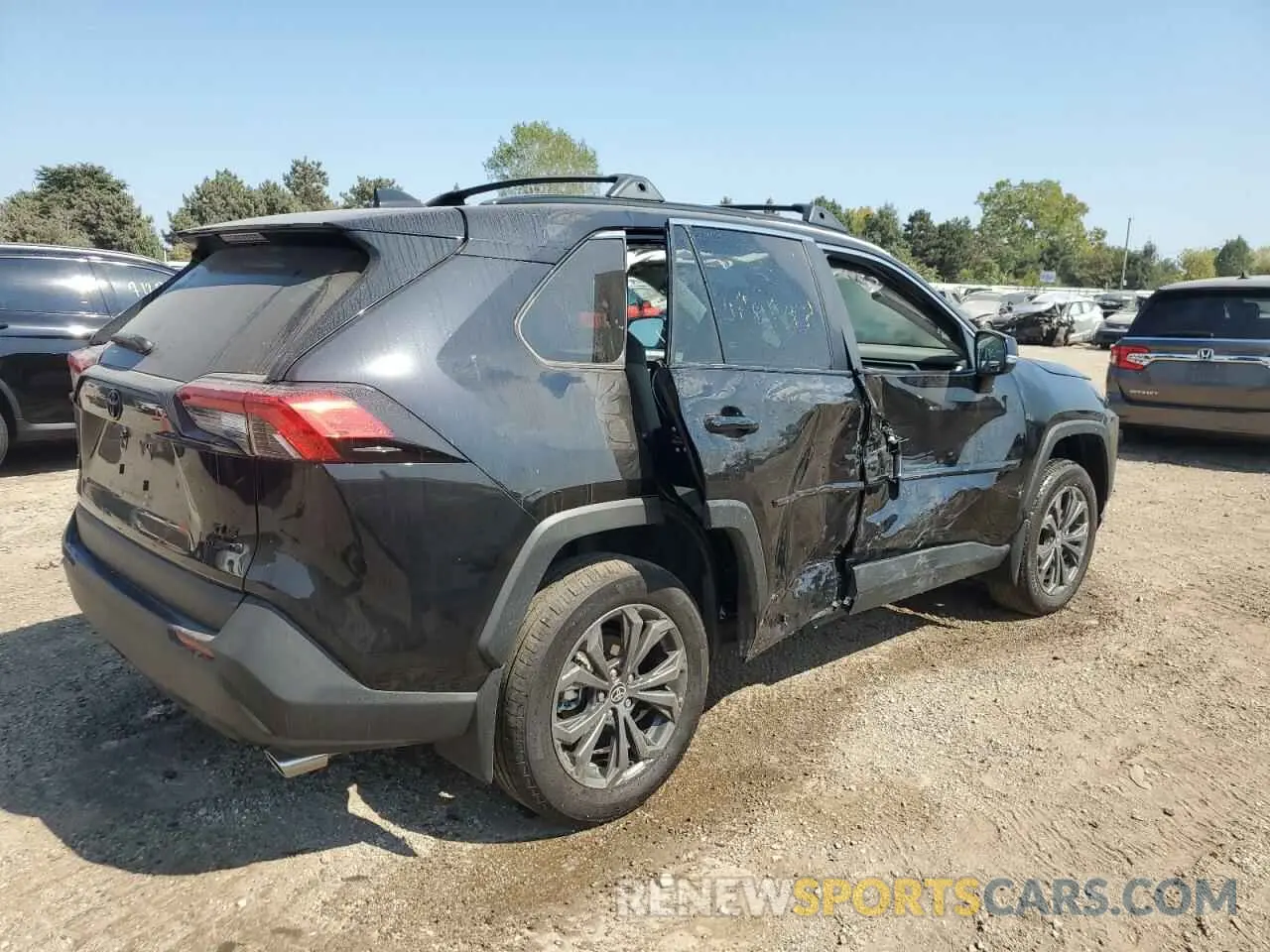 3 Photograph of a damaged car 4T3B6RFV1RU154840 TOYOTA RAV4 2024