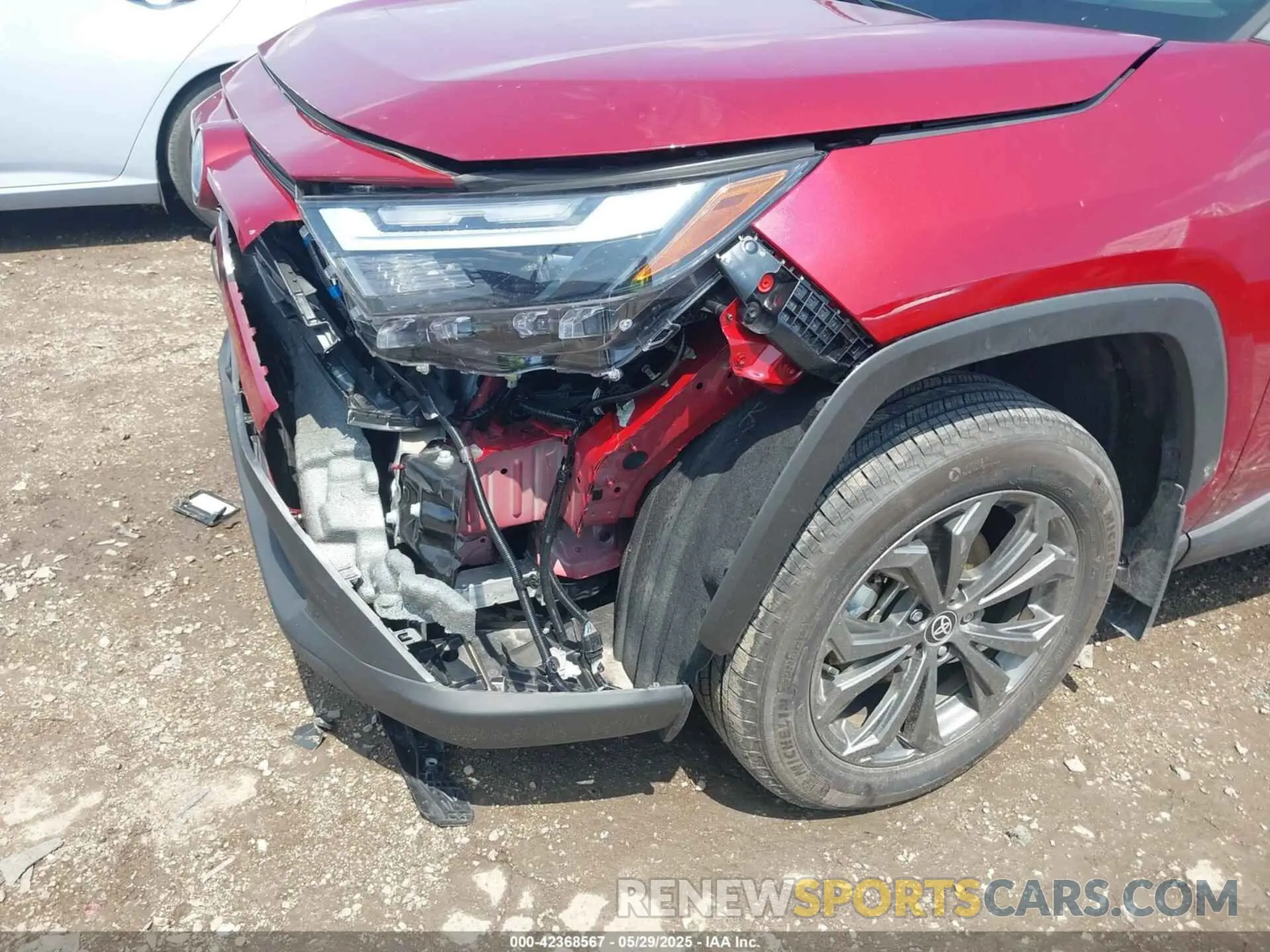 6 Photograph of a damaged car 4T3B6RFV1RU157916 TOYOTA RAV4 2024