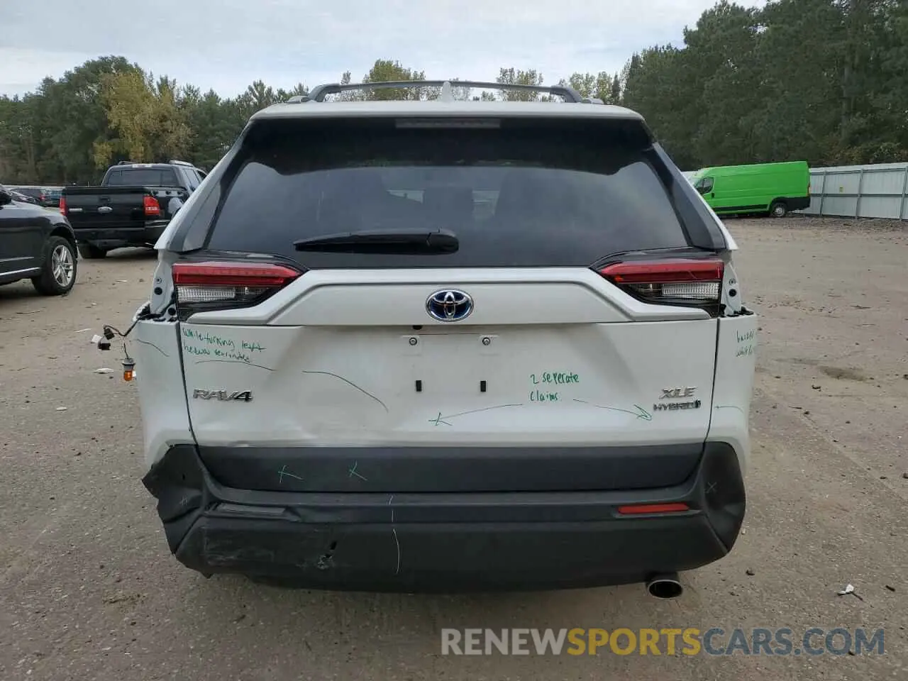 6 Photograph of a damaged car 4T3B6RFV4RU155576 TOYOTA RAV4 2024