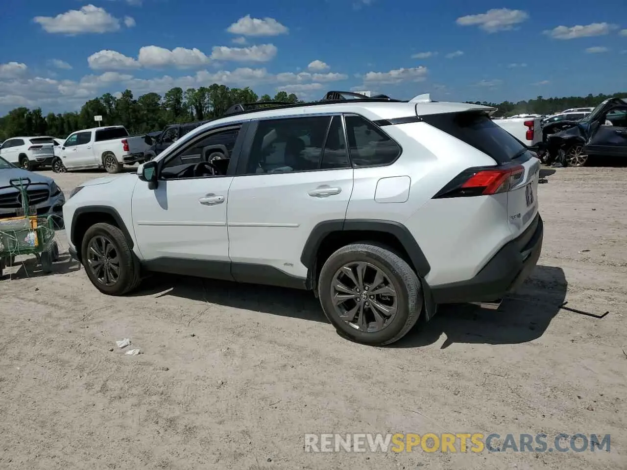 2 Photograph of a damaged car 4T3B6RFV8RU162370 TOYOTA RAV4 2024