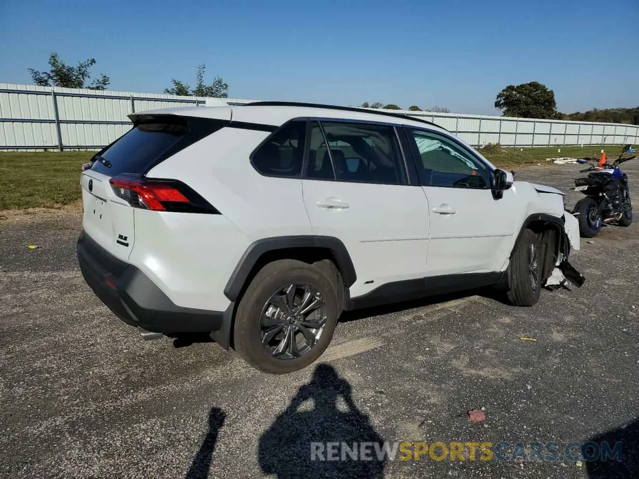 3 Photograph of a damaged car 4T3B6RFV9RU147814 TOYOTA RAV4 2024