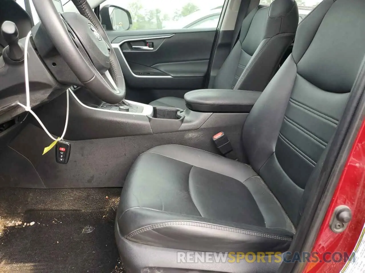 7 Photograph of a damaged car 4T3B6RFVXRU161608 TOYOTA RAV4 2024