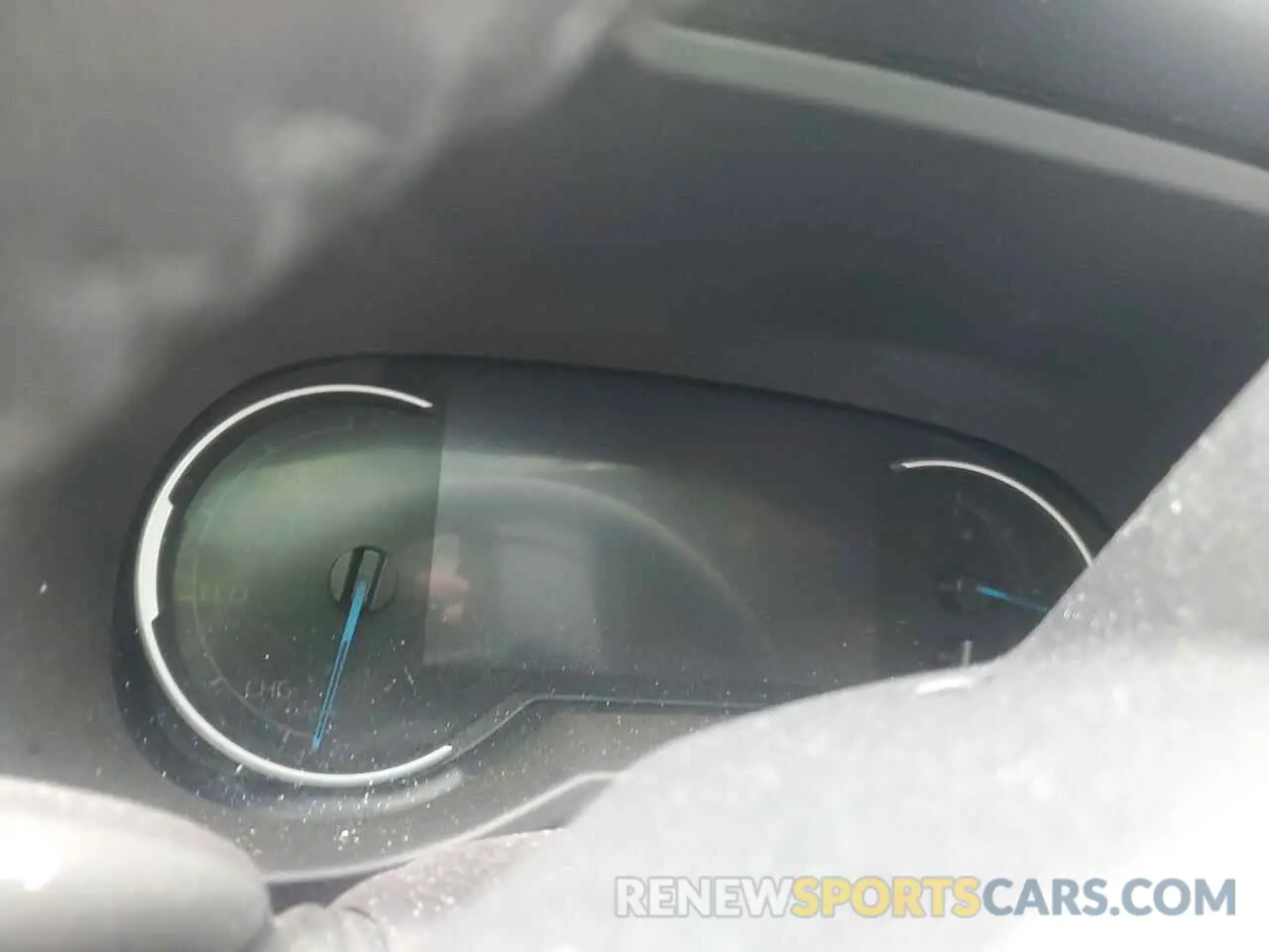 9 Photograph of a damaged car 4T3B6RFVXRU173774 TOYOTA RAV4 2024